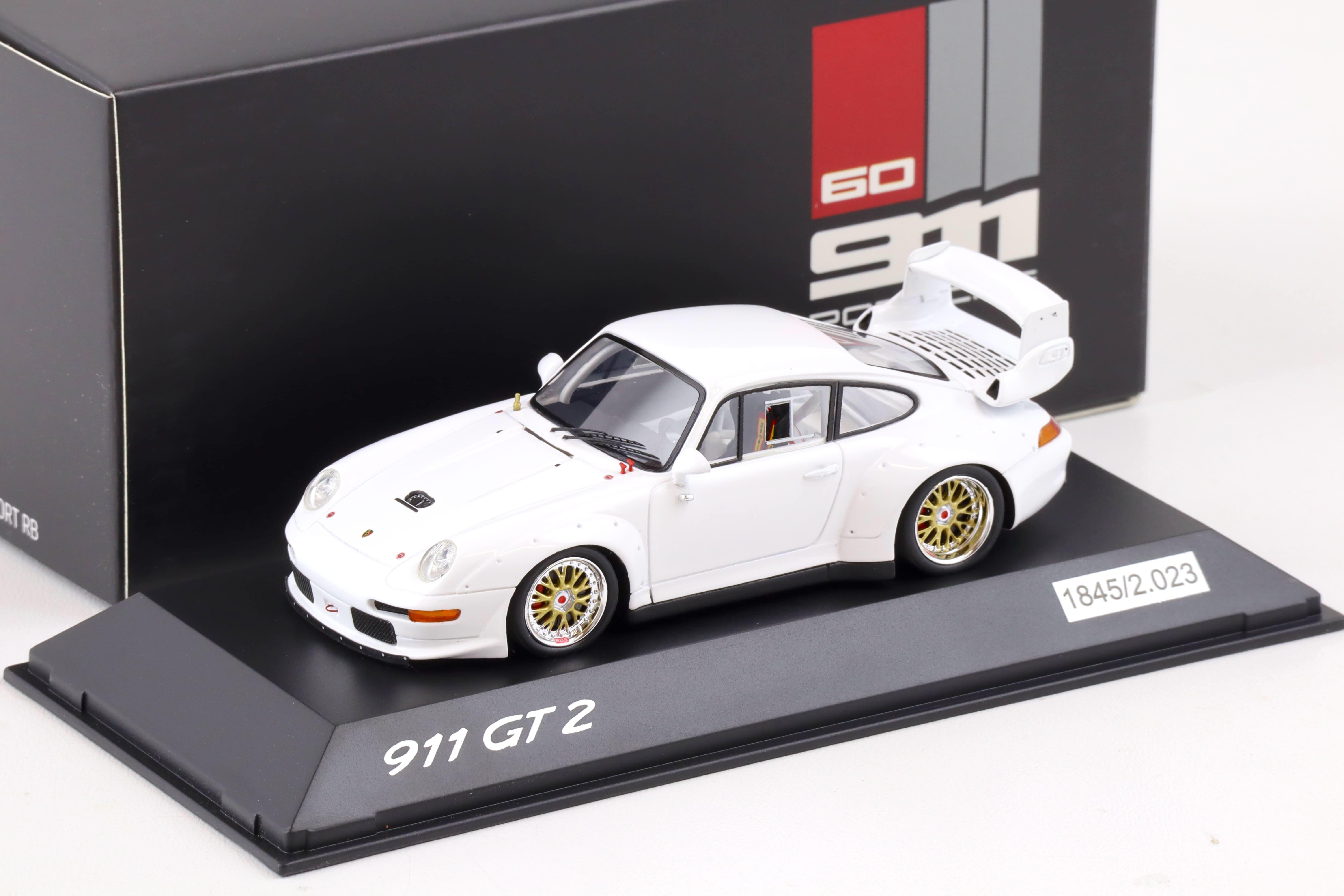 1:43 Spark Porsche 911 (993) GT2 Coupe white 60 Years 911 DEALER VERSION