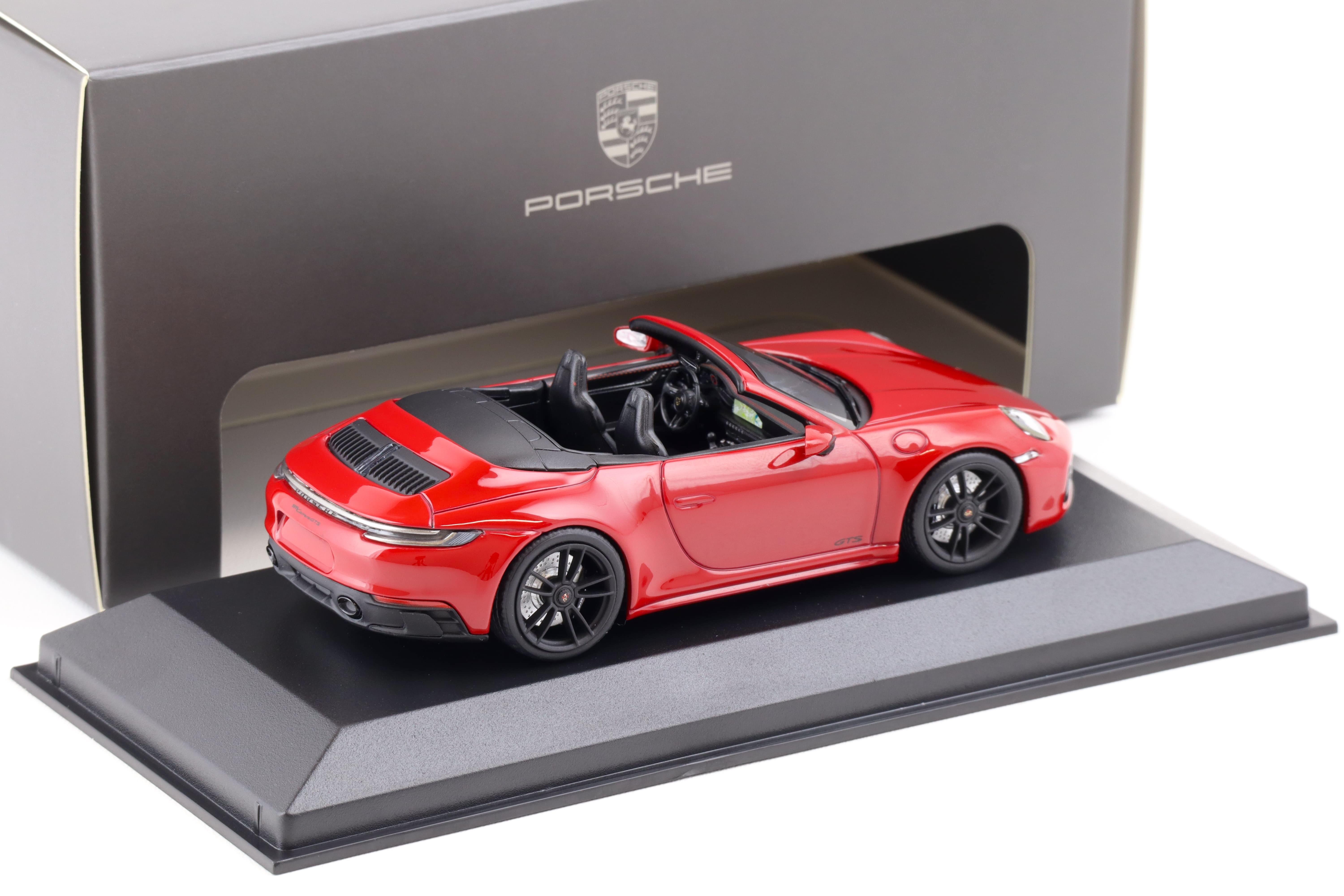 1:43 Minichamps Porsche 911 (992) Carrera GTS Cabriolet Karmin red WAP DEALER