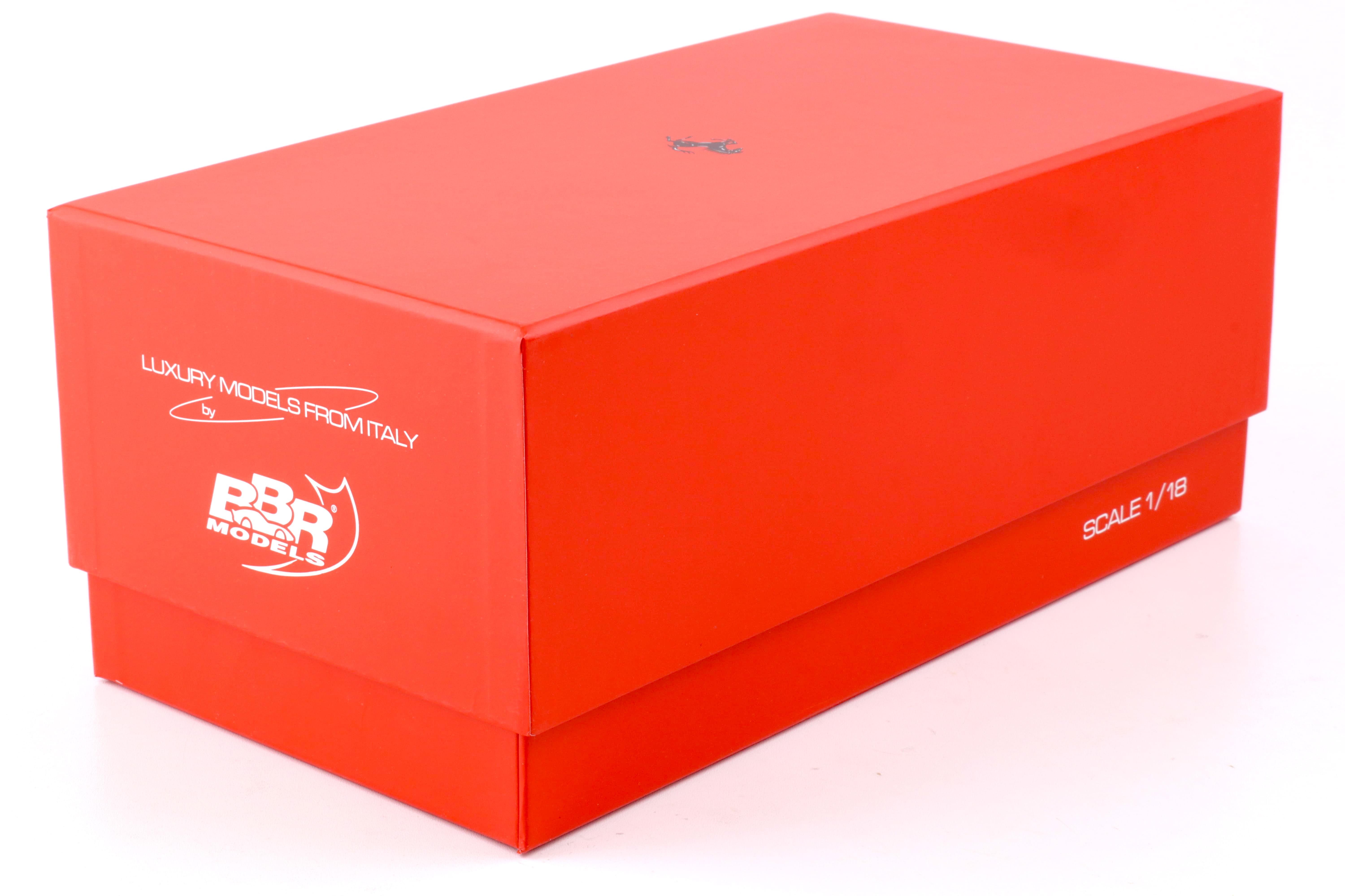 1:18 BBR Ferrari Purosangue Grigio Silverstone metallic/ red interior - Limited 100 pcs.