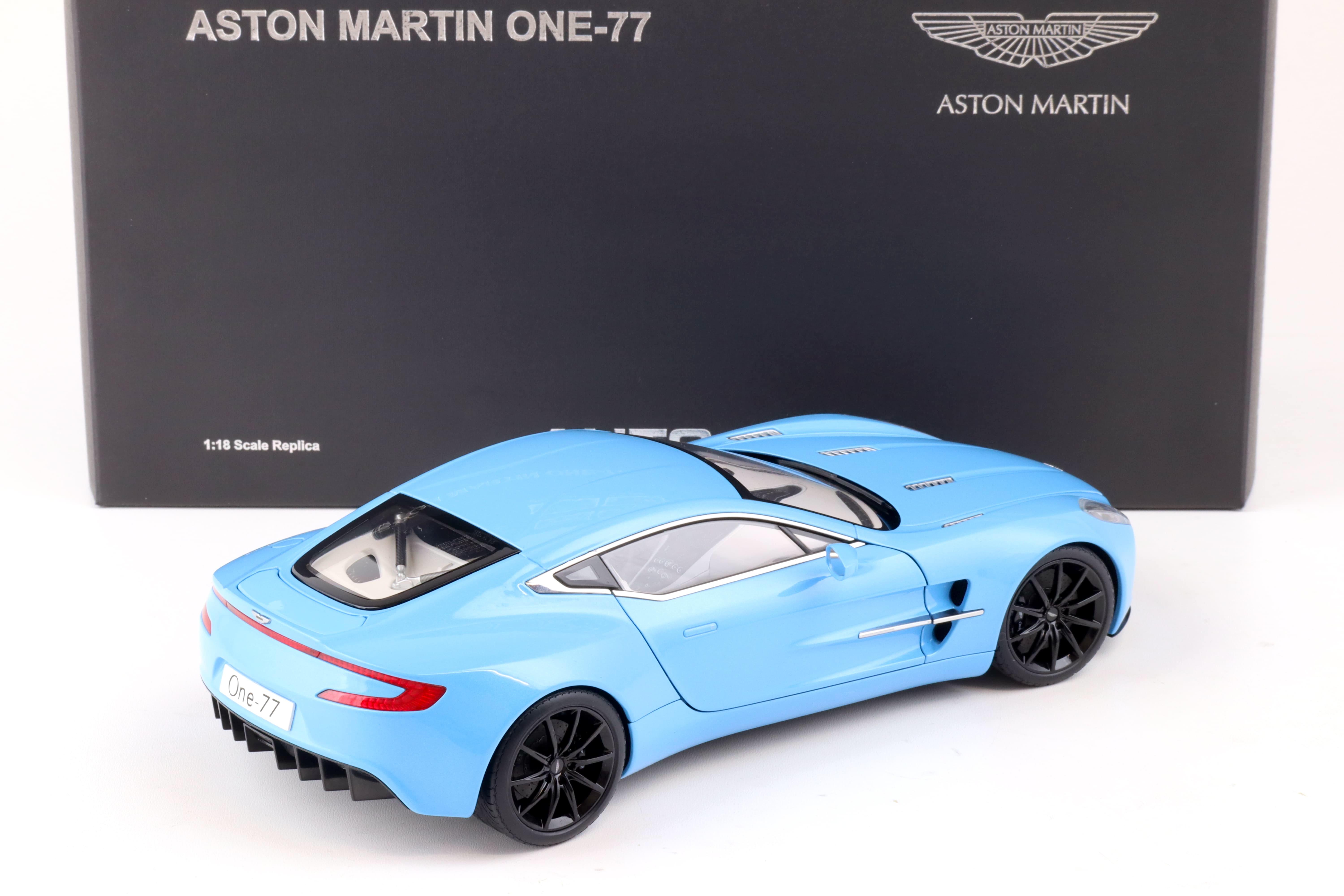 1:18 AUTOart Aston Martin One-77 Tiffany blue/ black wheel Die-Cast 70240