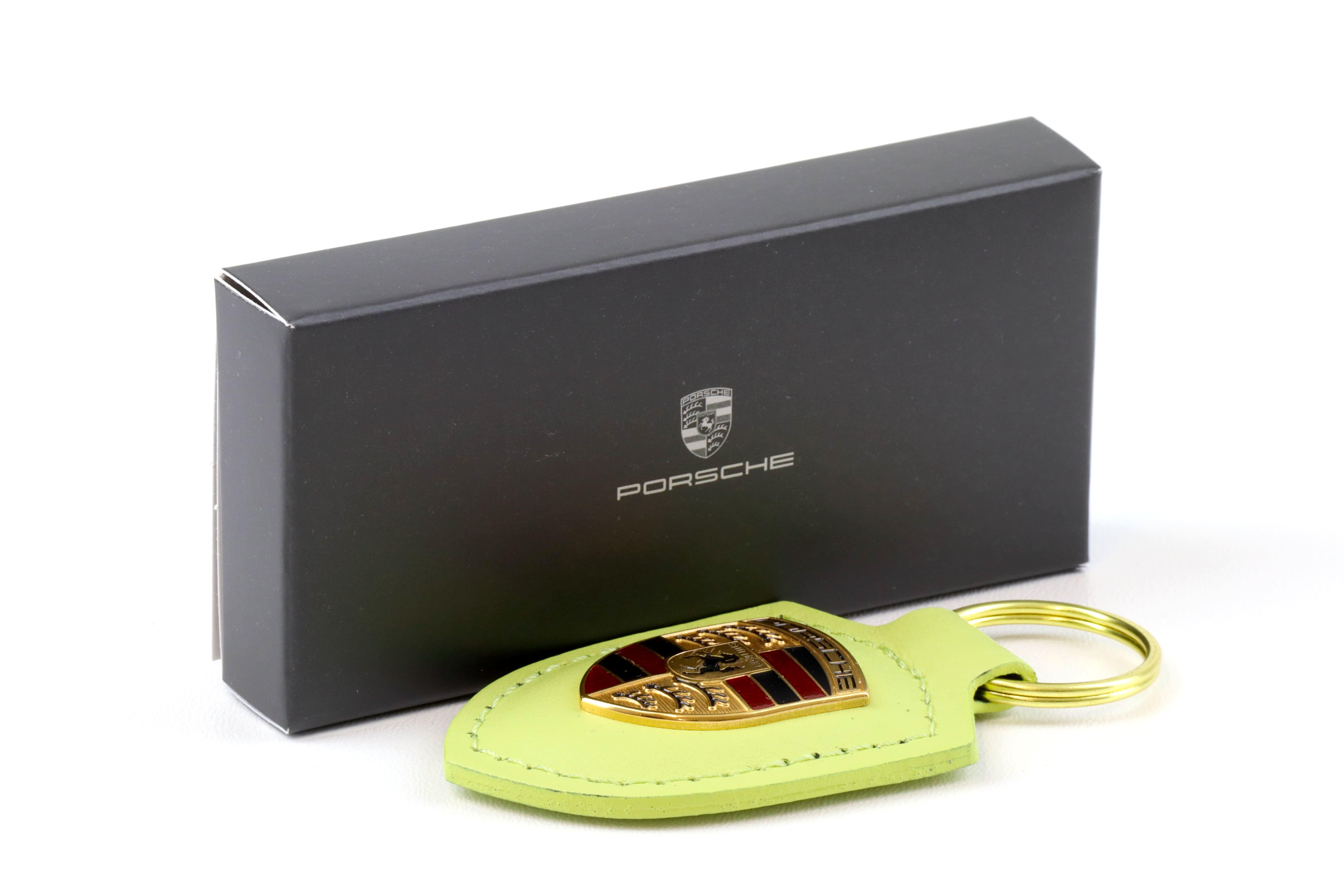 Original Porsche Wappen Schlüsselanhänger Keychain Leder Cartagena yellow WAP DEALER
