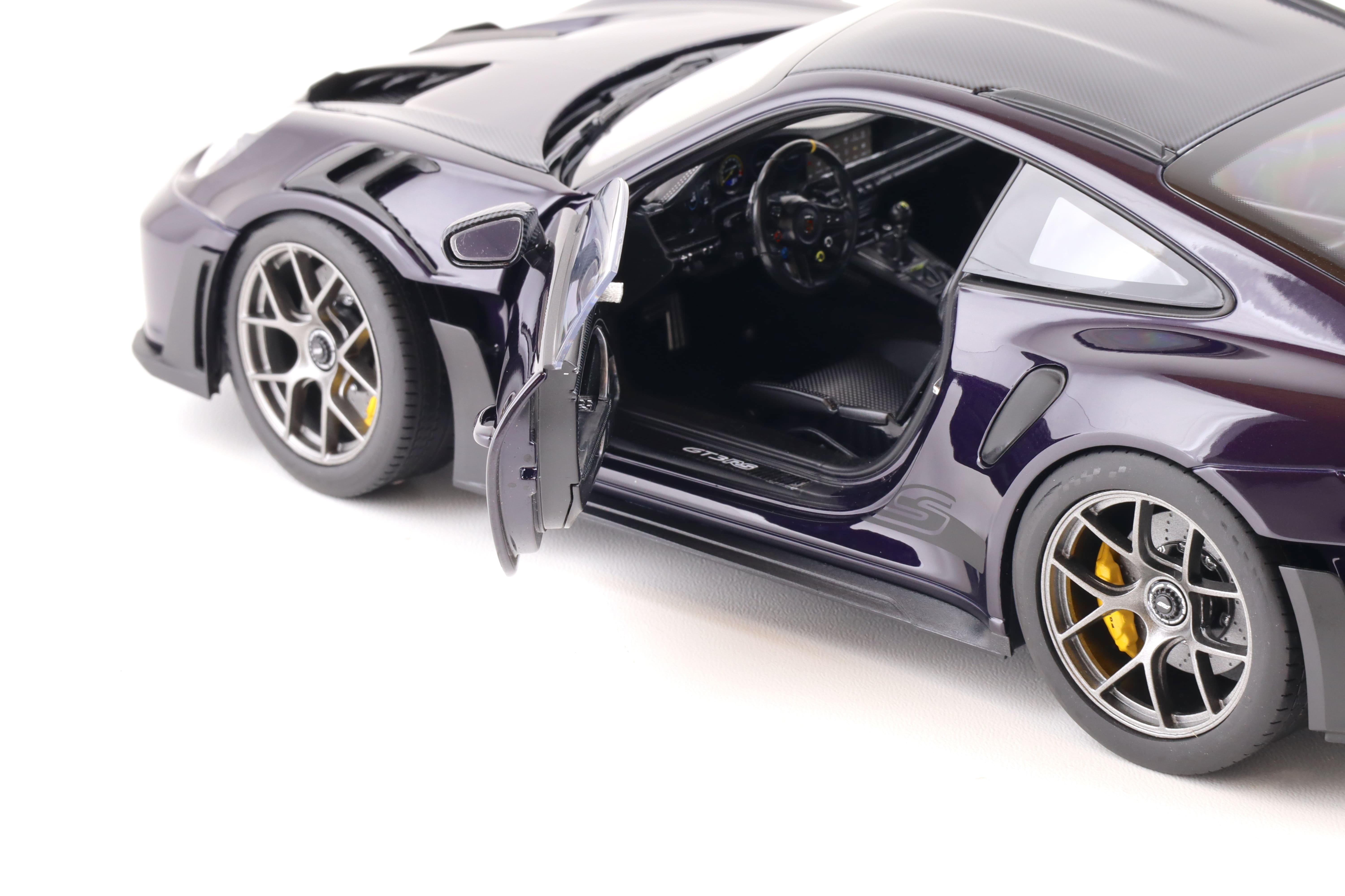 1:18 Norev Porsche 911 (992) GT3 RS Weissach Package 2022 PTS viola metallic - Limited 504 pcs. 1:18 Norev Porsche 911 (992) GT3 RS Weissach Package 2022 PTS viola metallic - Limited 504 pcs.