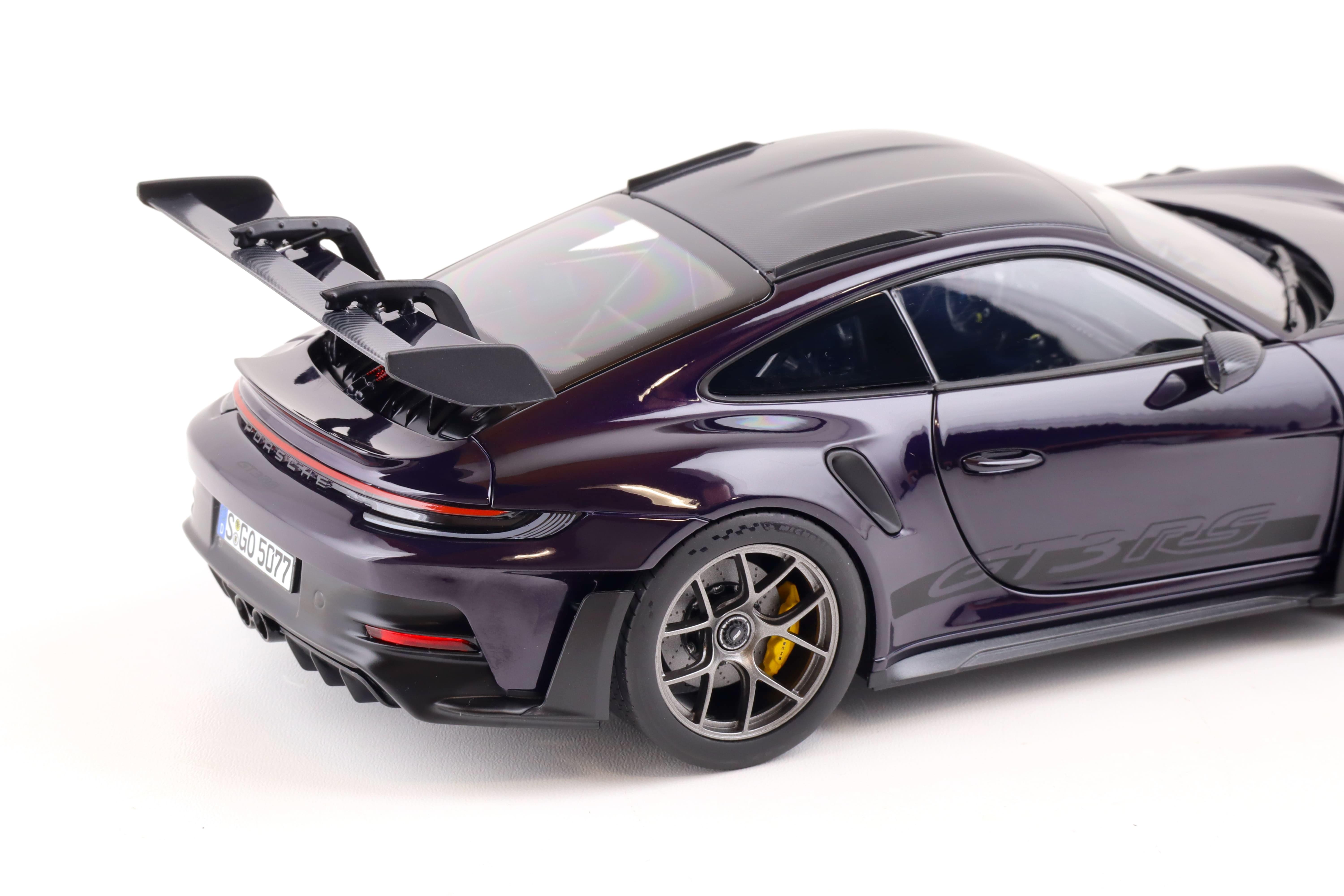 1:18 Norev Porsche 911 (992) GT3 RS Weissach Package 2022 PTS viola metallic - Limited 504 pcs. 1:18 Norev Porsche 911 (992) GT3 RS Weissach Package 2022 PTS viola metallic - Limited 504 pcs.