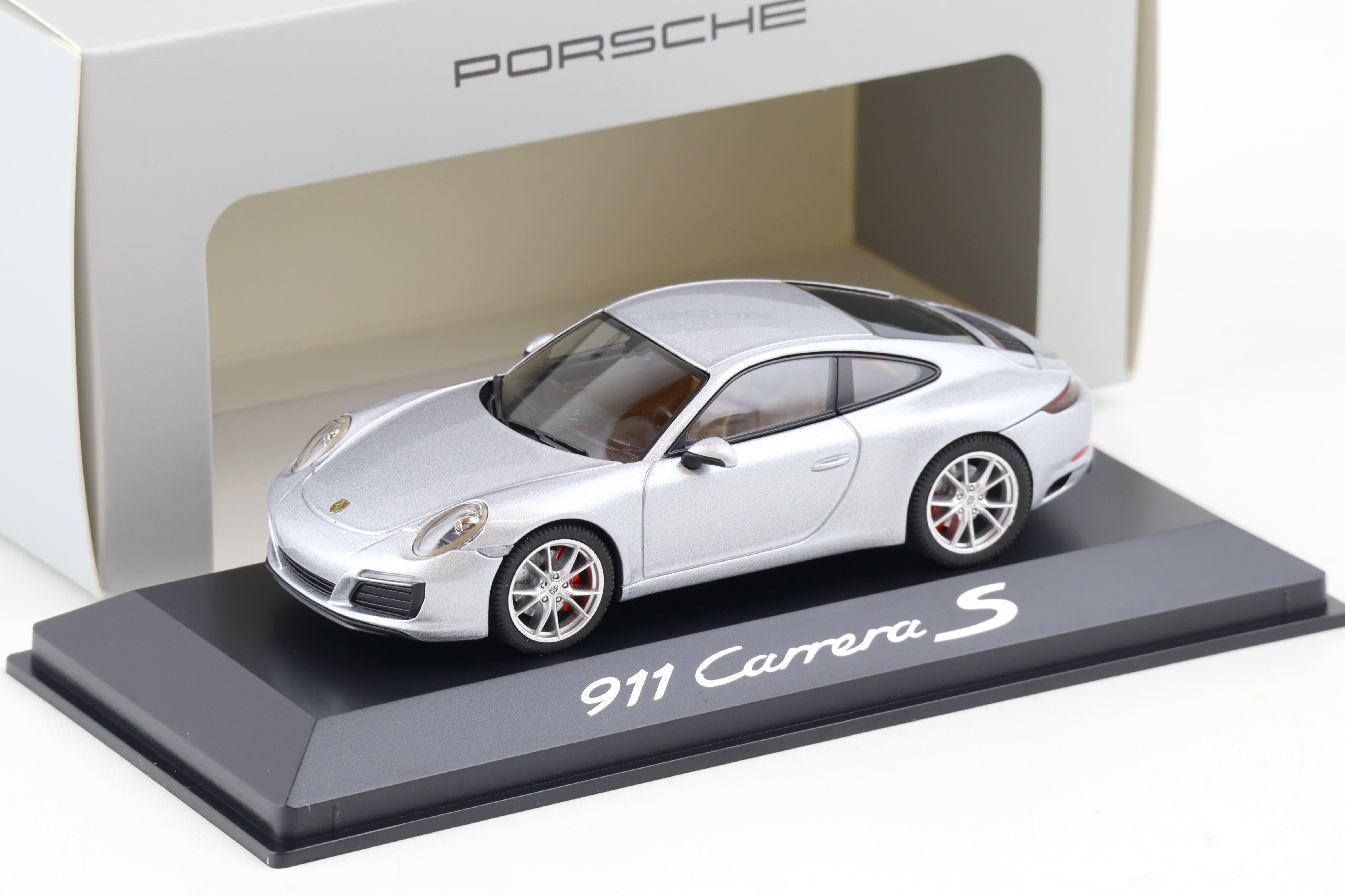 1:43 Herpa Porsche 911 (991.2) Carrera S Coupe silver metallic 2015 WAP DEALER