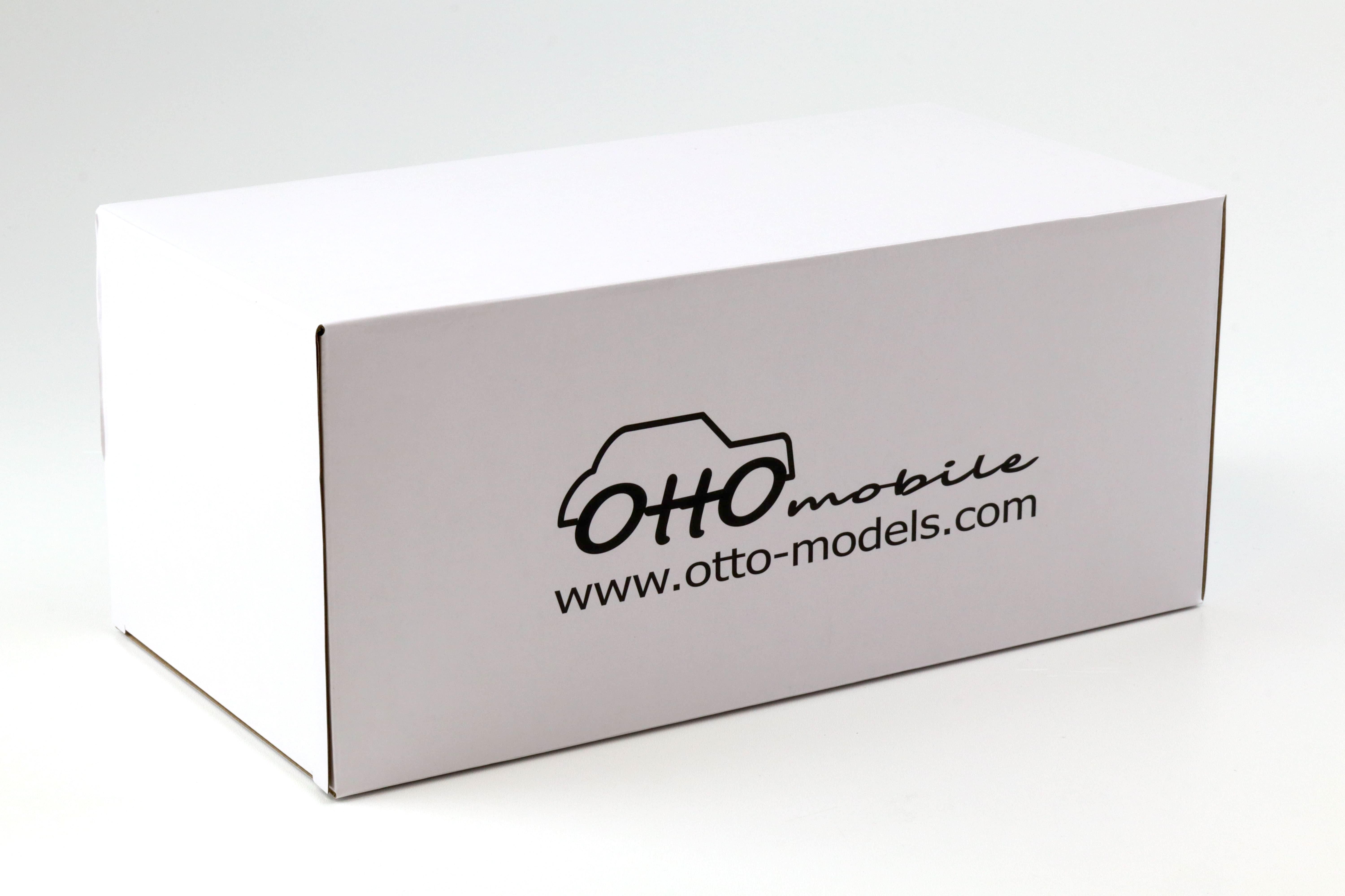 1:18 OTTO mobile OT471 Nissan Stagea Autech Version 260RS KR4 Sonic silver 1997
