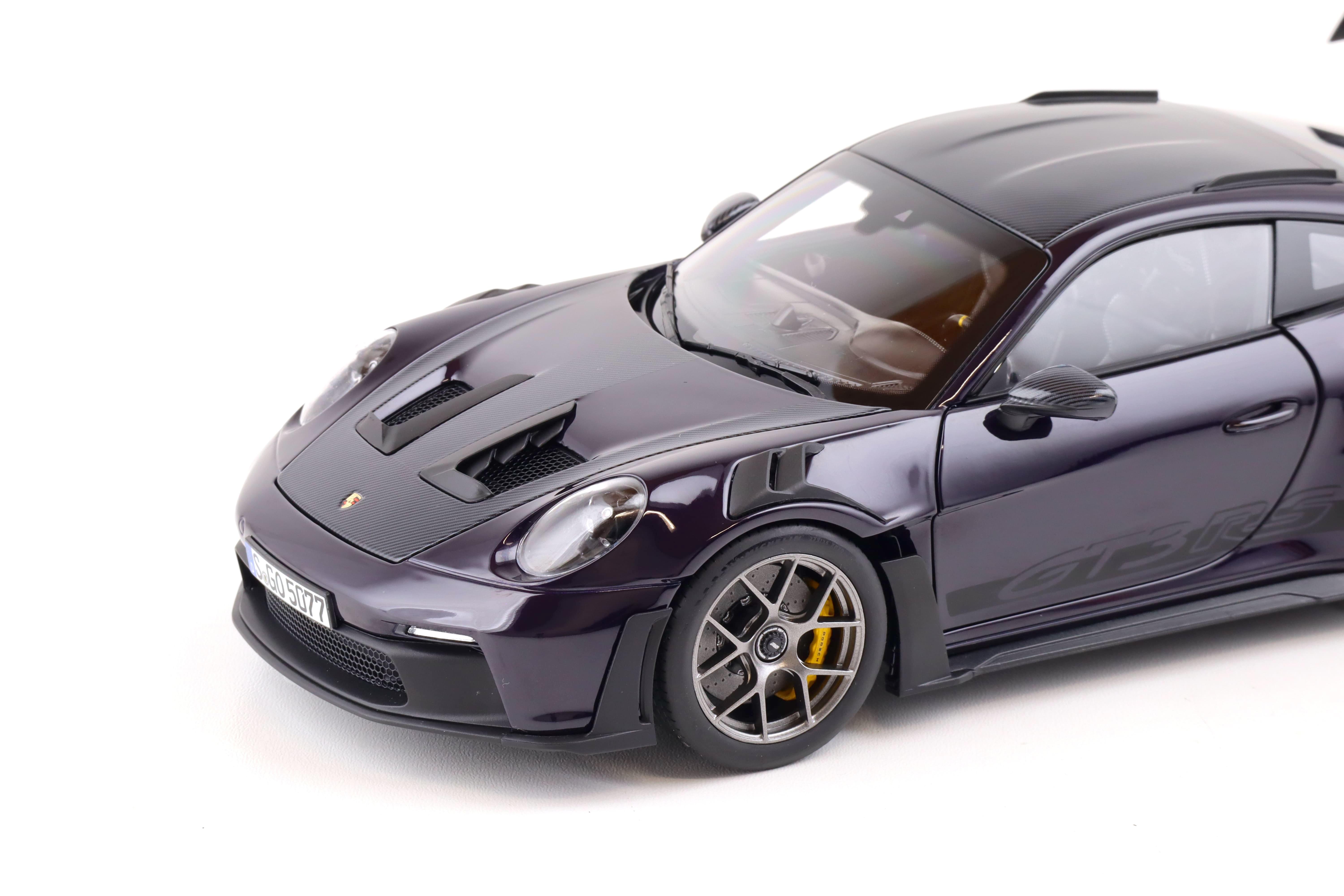 1:18 Norev Porsche 911 (992) GT3 RS Weissach Package 2022 PTS viola metallic - Limited 504 pcs. 1:18 Norev Porsche 911 (992) GT3 RS Weissach Package 2022 PTS viola metallic - Limited 504 pcs.