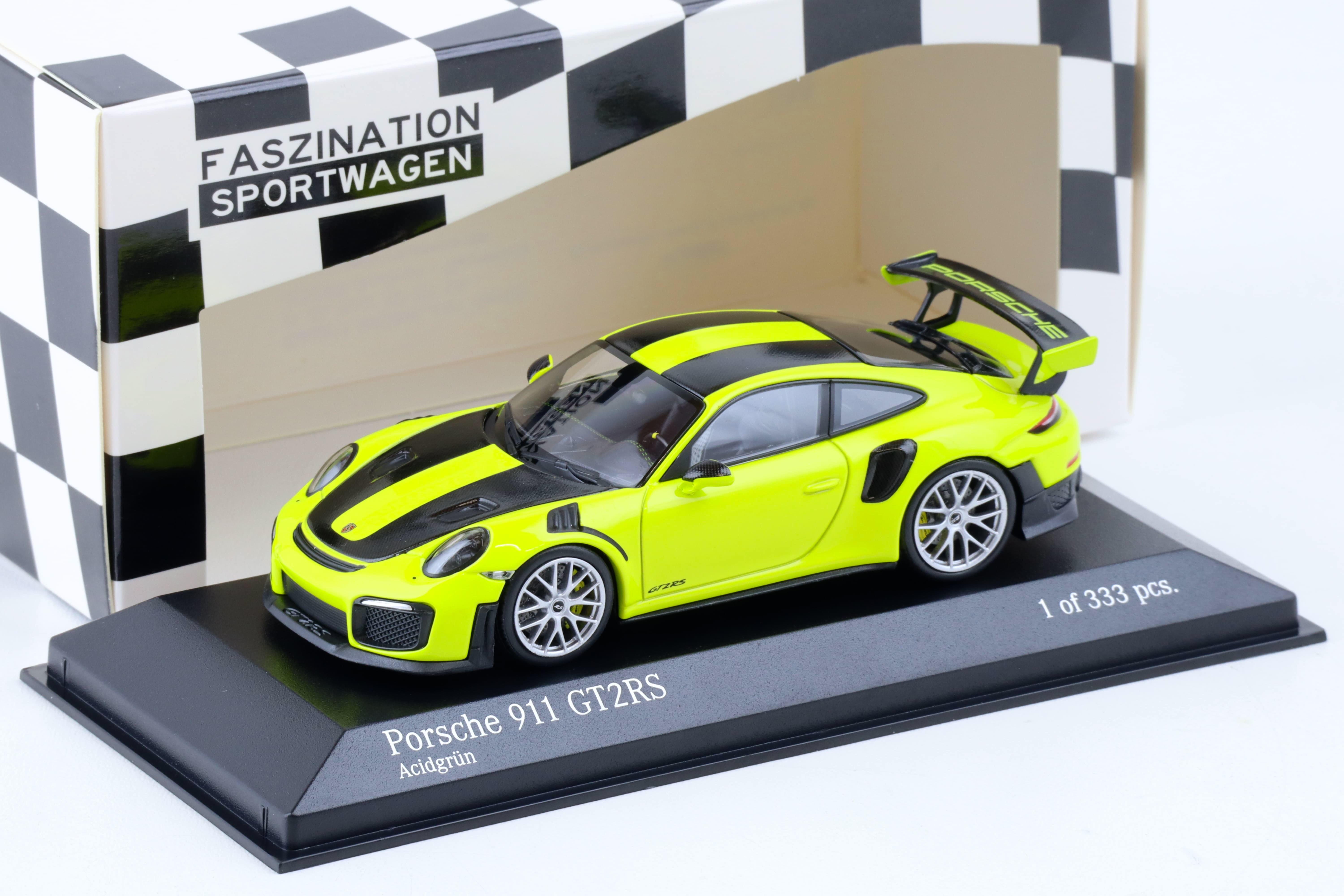 1:43 Minichamps Porsche 911 (991.2) GT2 RS Weissach Package 2018 acid green/ silver wheels