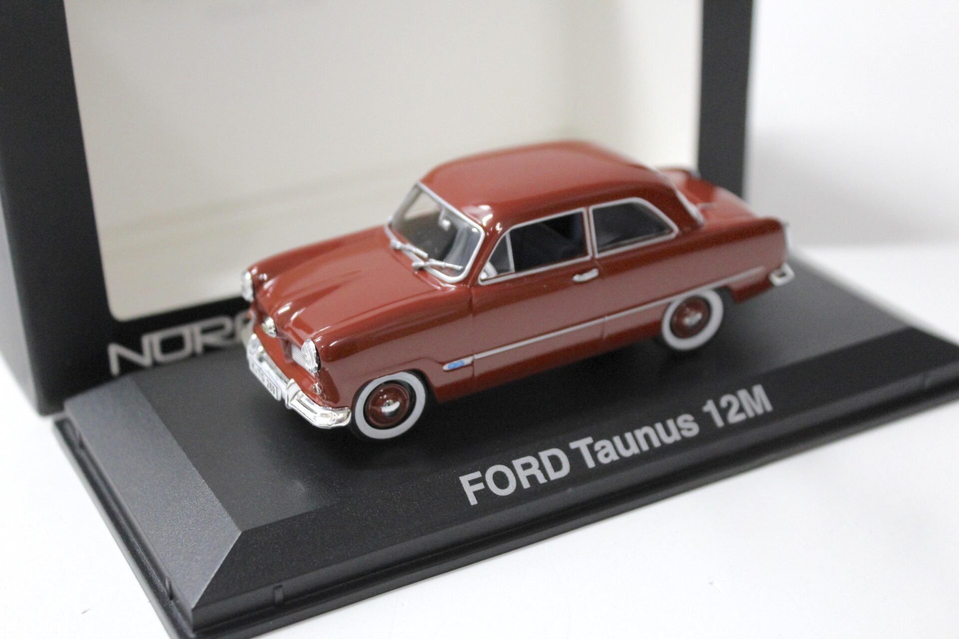 Miniature Norev 1/43 - Ford Taunus 12M - Collection - Occasion