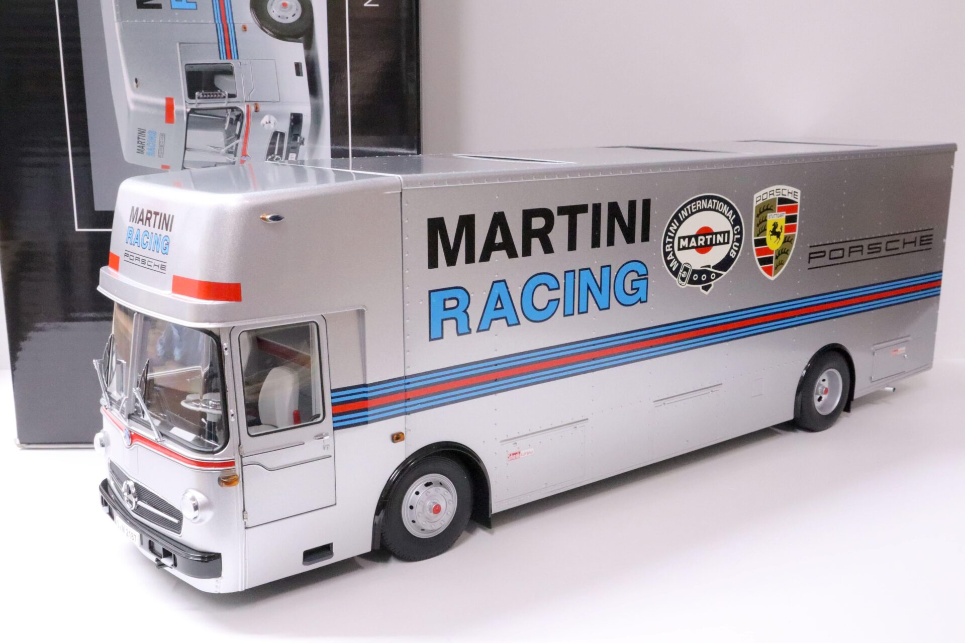 Mercedes O317 Renntransporter Martini - Schuco 1/64 - Miniature Neuve En Métal