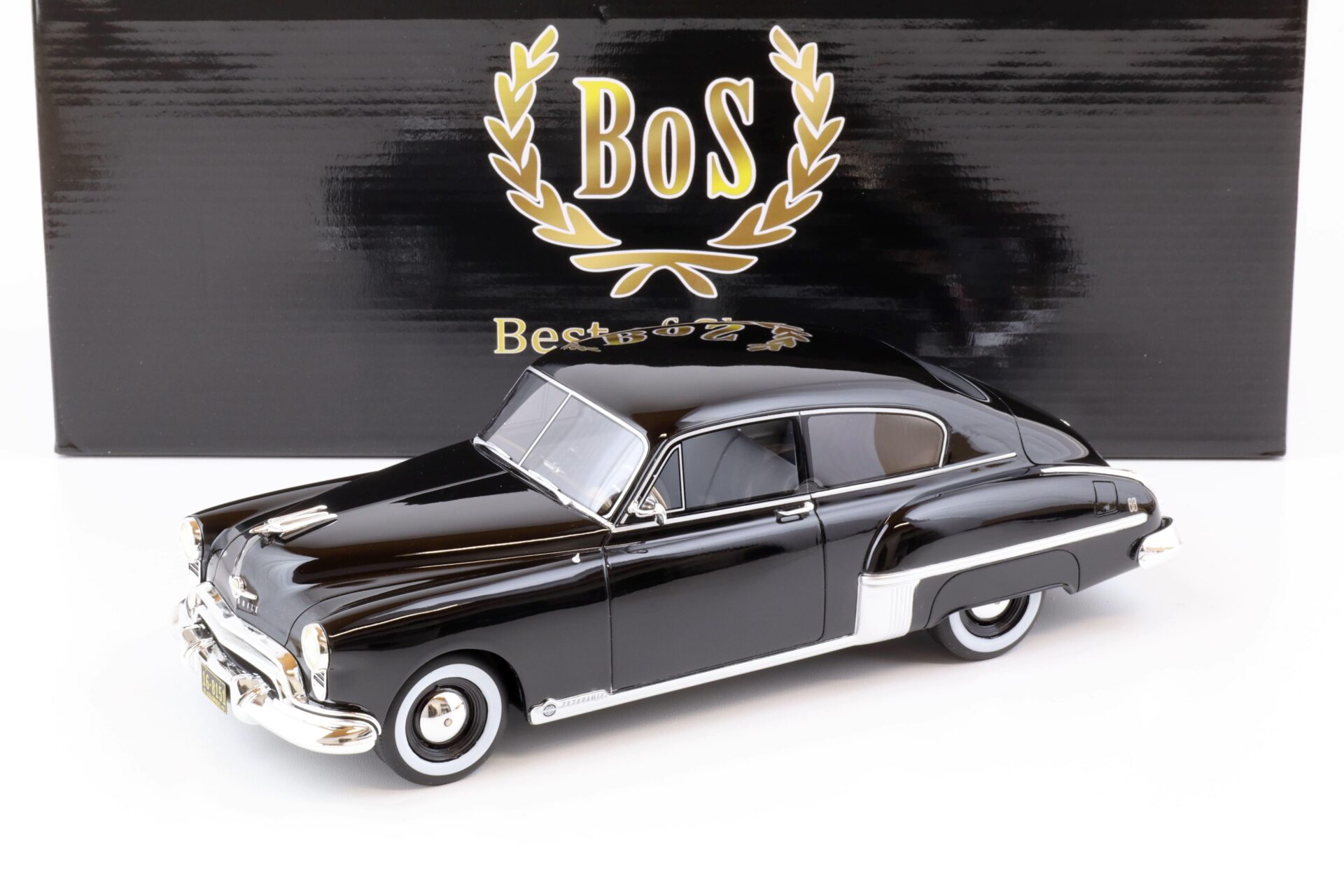 1:18 BOS-Models Oldsmobile Rocket 88 black 1949 BOS266 - Premium-Modelcars