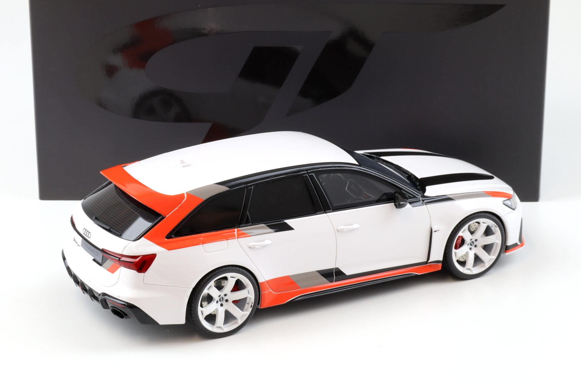 1:18 GT Spirit GT512 Audi RS6 Avant GT (C8) Arkona white 2024
