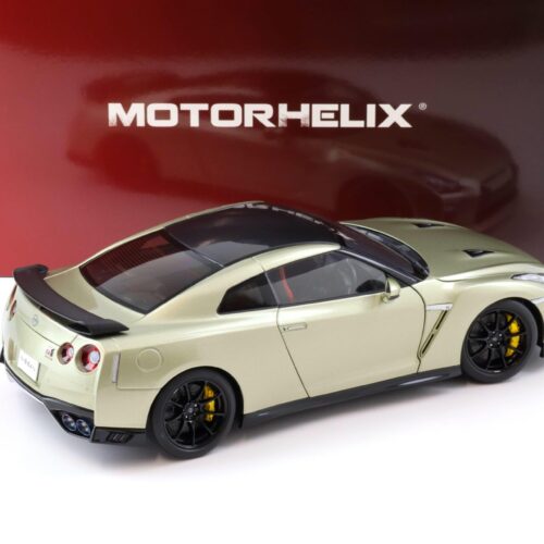 1:18 Motorhelix Nissan GT-R R35 Track Edition by NISMO T-Spec 2022 Millennium Jade