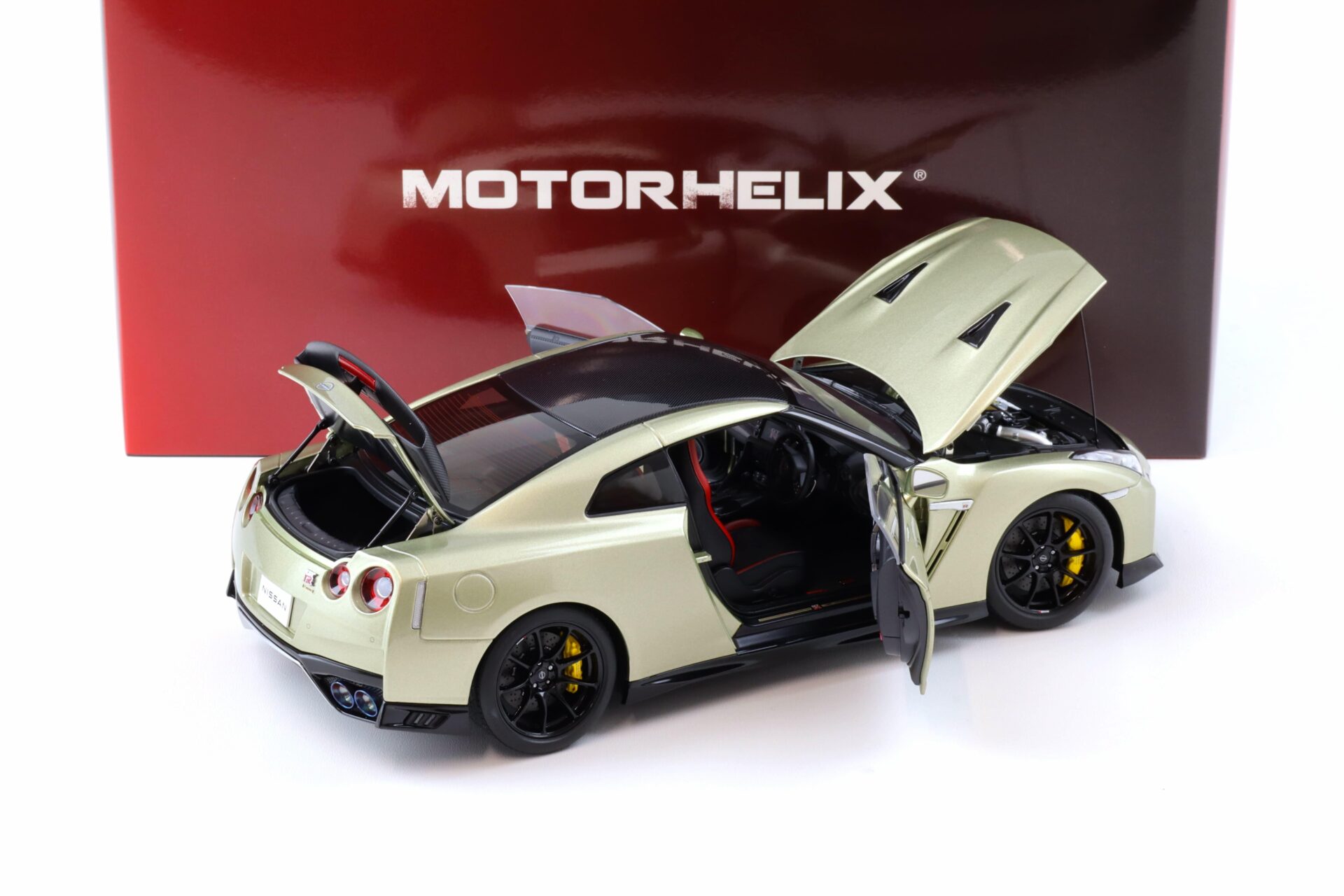 1:18 Motorhelix Nissan GT-R R35 Track Edition by NISMO T-Spec 2022 Millennium Jade
