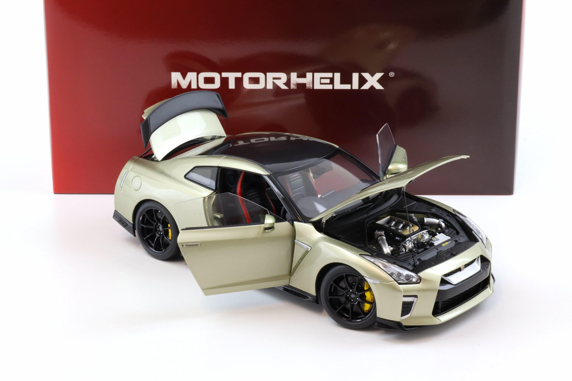 1:18 Motorhelix Nissan GT-R R35 Track Edition by NISMO T-Spec 2022 Millennium Jade
