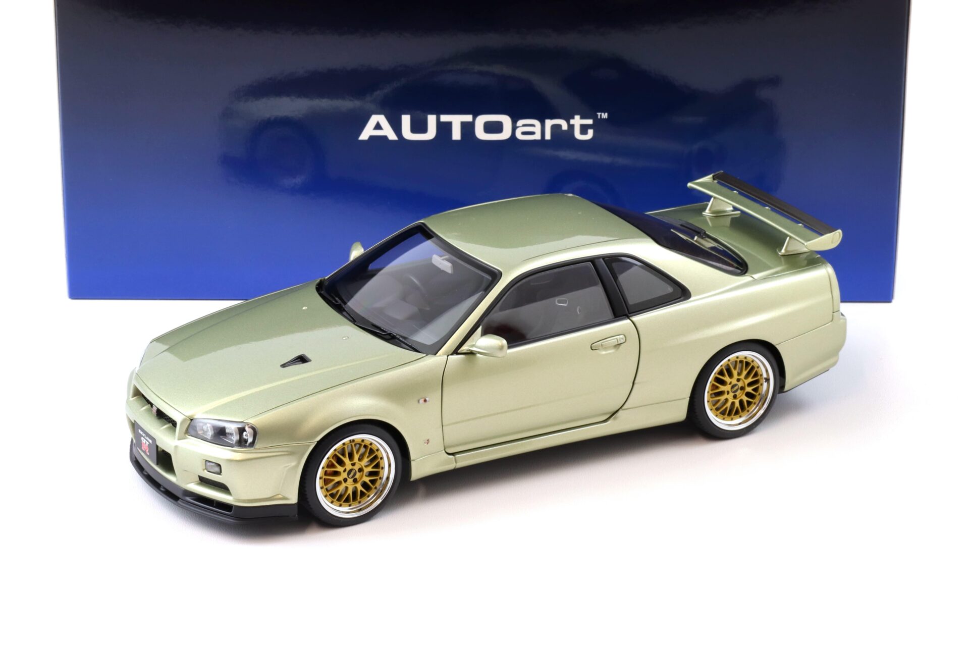 1:18 AUTOart Nissan Skyline GT-R (R34) V-SPEC II NUR BBS LM Wheel Millenium Jade 2001