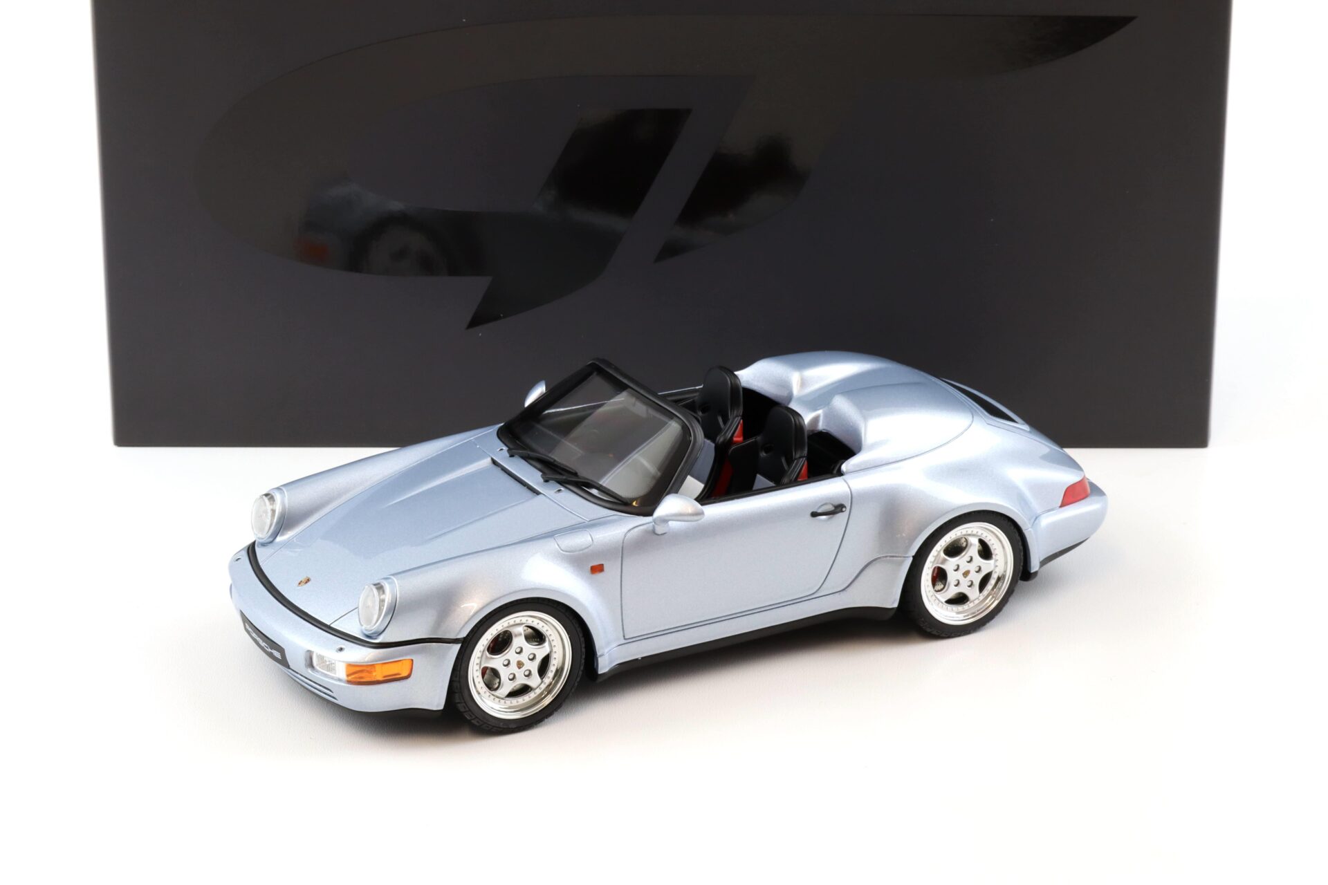 ID 102298 orig.jpg 1:18 GT Spirit GT200 Porsche 911 (964) Speedster Turbo Look 1990 silver