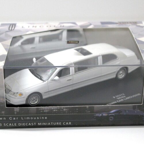 1:43 Vitesse Lincoln Town Car Limousine white/ white