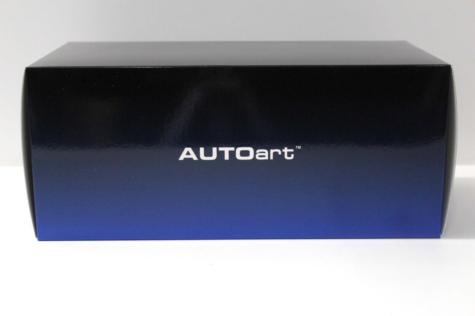 1:18 AUTOart DeLorean DMC-12 Satin Finish 1981