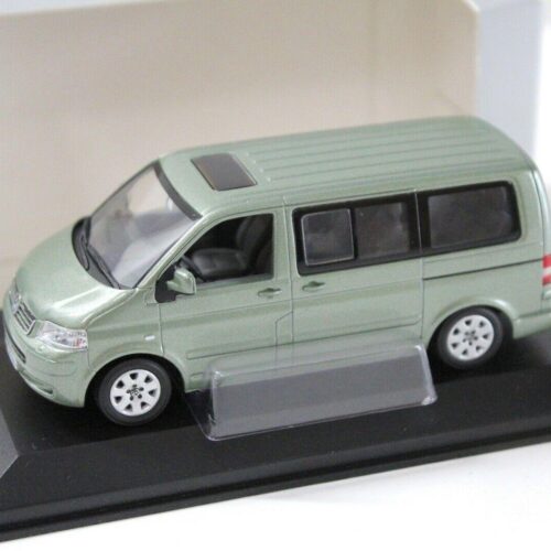1:43 Minichamps VW T5 Multivan light green DEALER VERSION