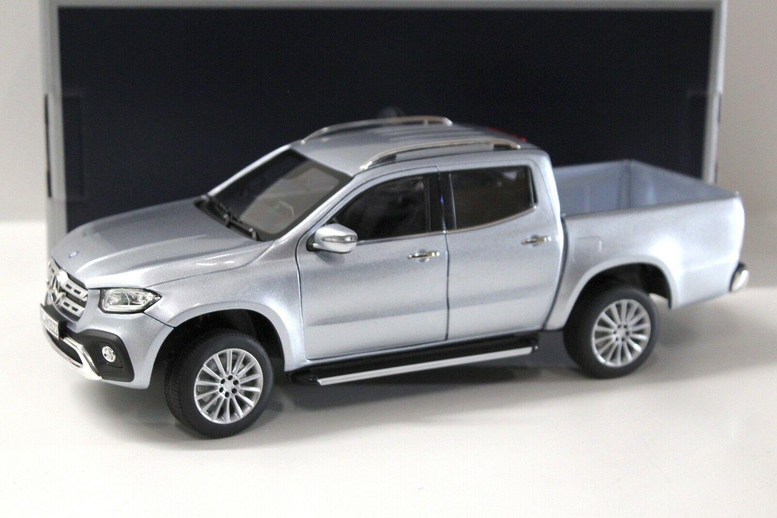 ID 37405 orig 1.jpg 1:18 Norev Mercedes X-Klasse Pick-Up 2017 silver