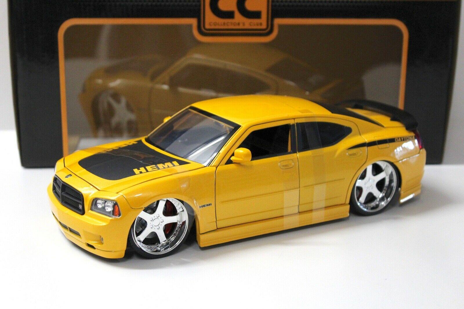 ID 37500 orig 1.jpg 1:18 JADA Dodge Charger Daytona R/T 2006 yellow