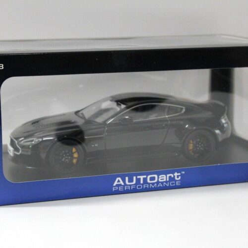 1:18 AUTOart Aston Martin V12 Vantage S black