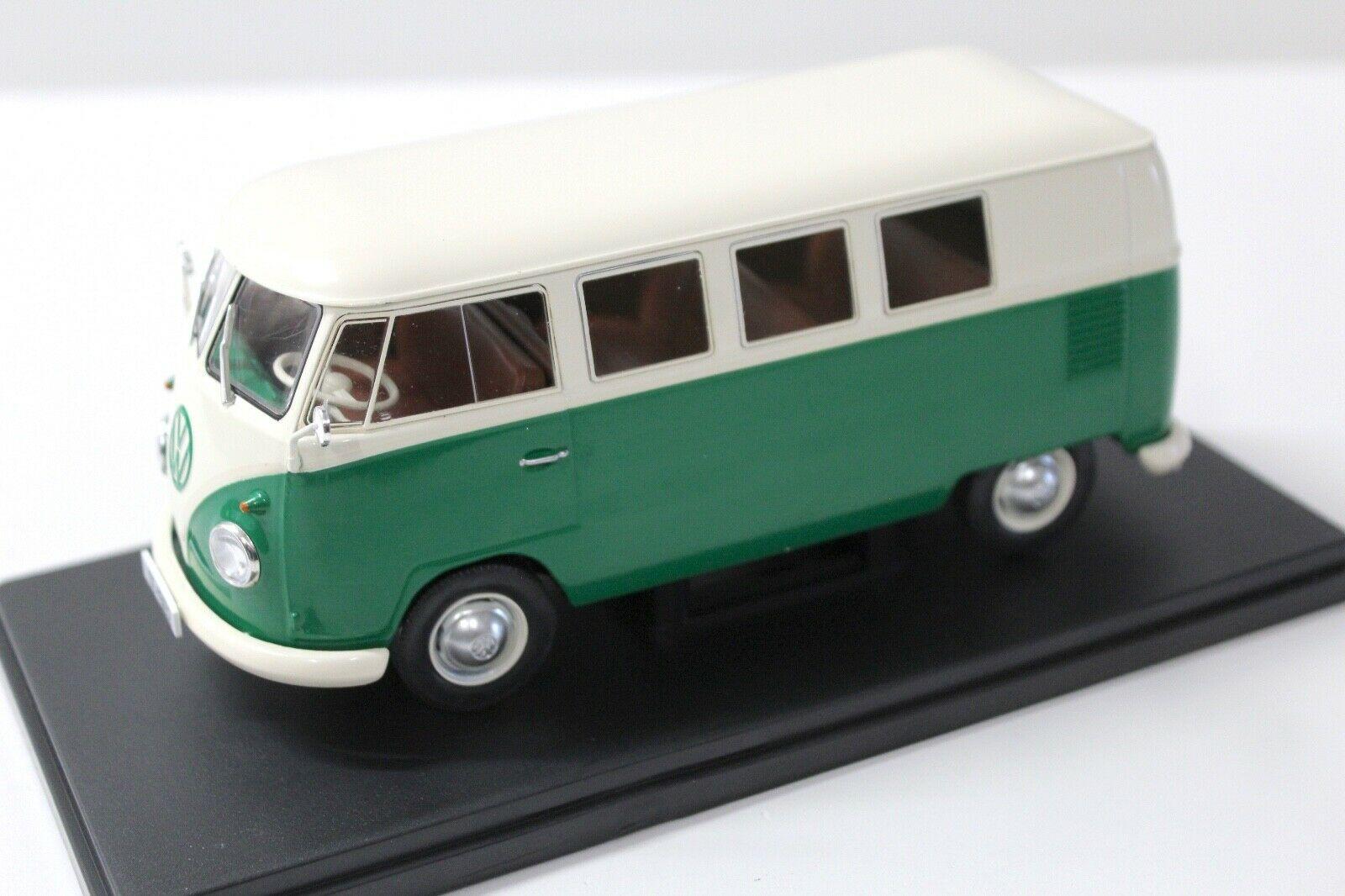 ID 41124 orig 1.jpg 1:24 Fabbri VW Bus T1 green/ white 1960
