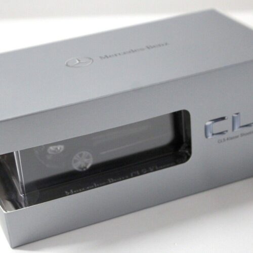 1:43 Norev Mercedes CLS Shooting Brake X218 Mopf black DEALER VERSION