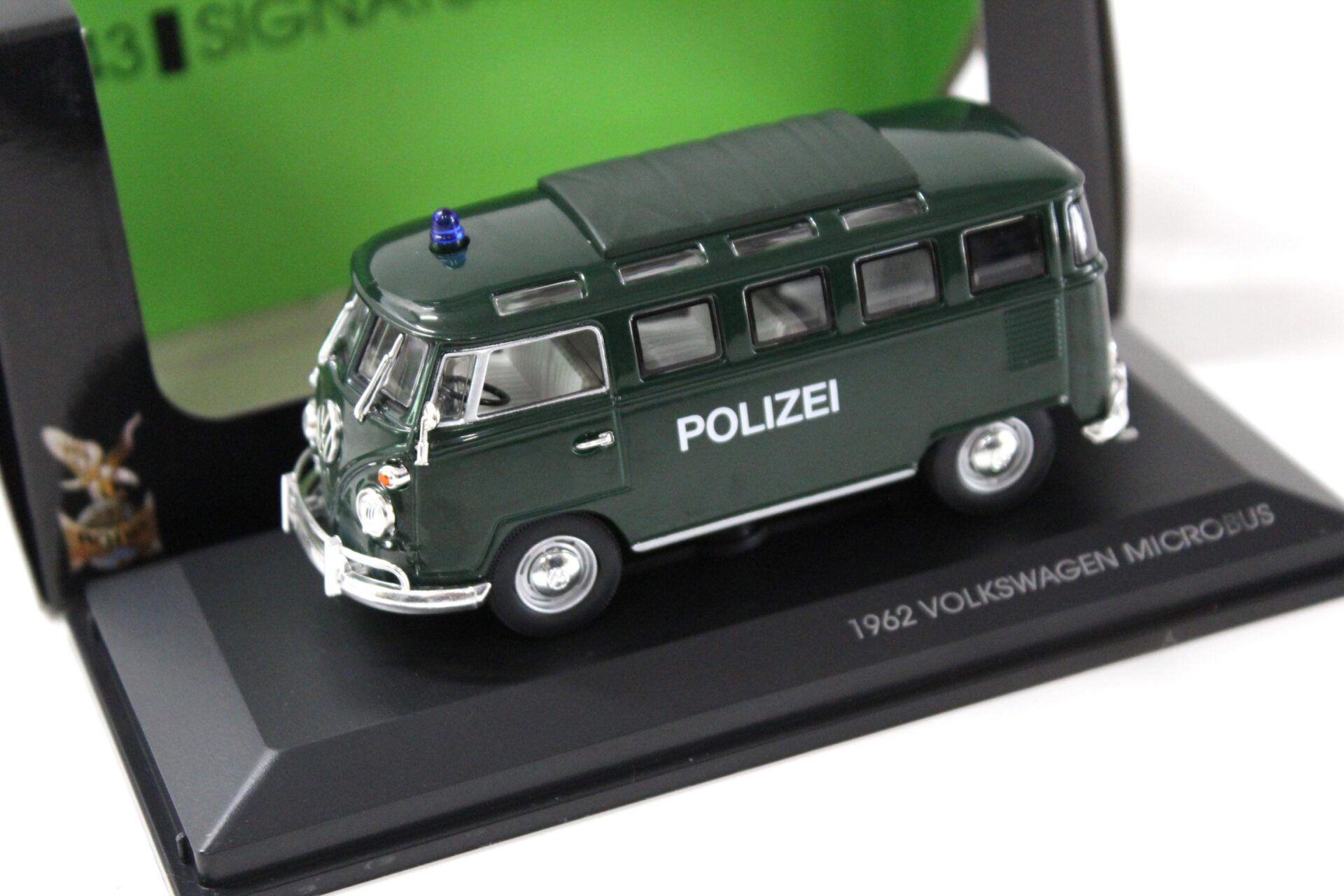 ID 43219 orig 1.jpg 1:43 Road Signature 1962 VW Bus T1 Microbus POLIZEI green