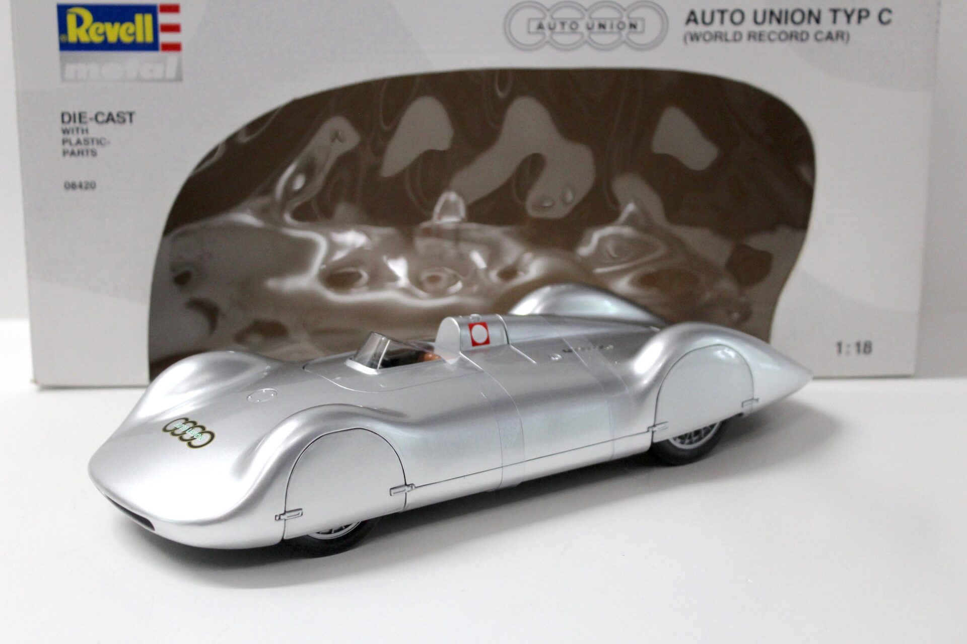 ID 43565 orig.jpg 1:18 Revell Auto Union Typ C World Record Car silver