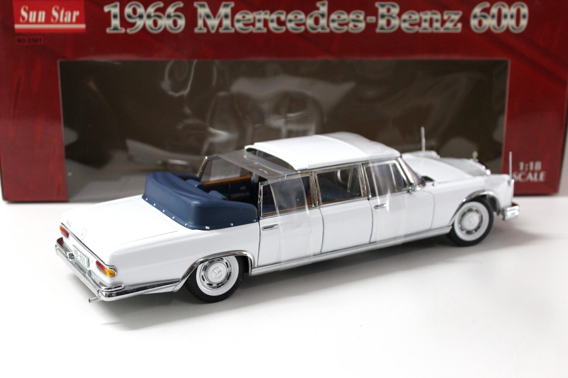 1:18 Sun Star Mercedes 600 Landaulet 1966 white