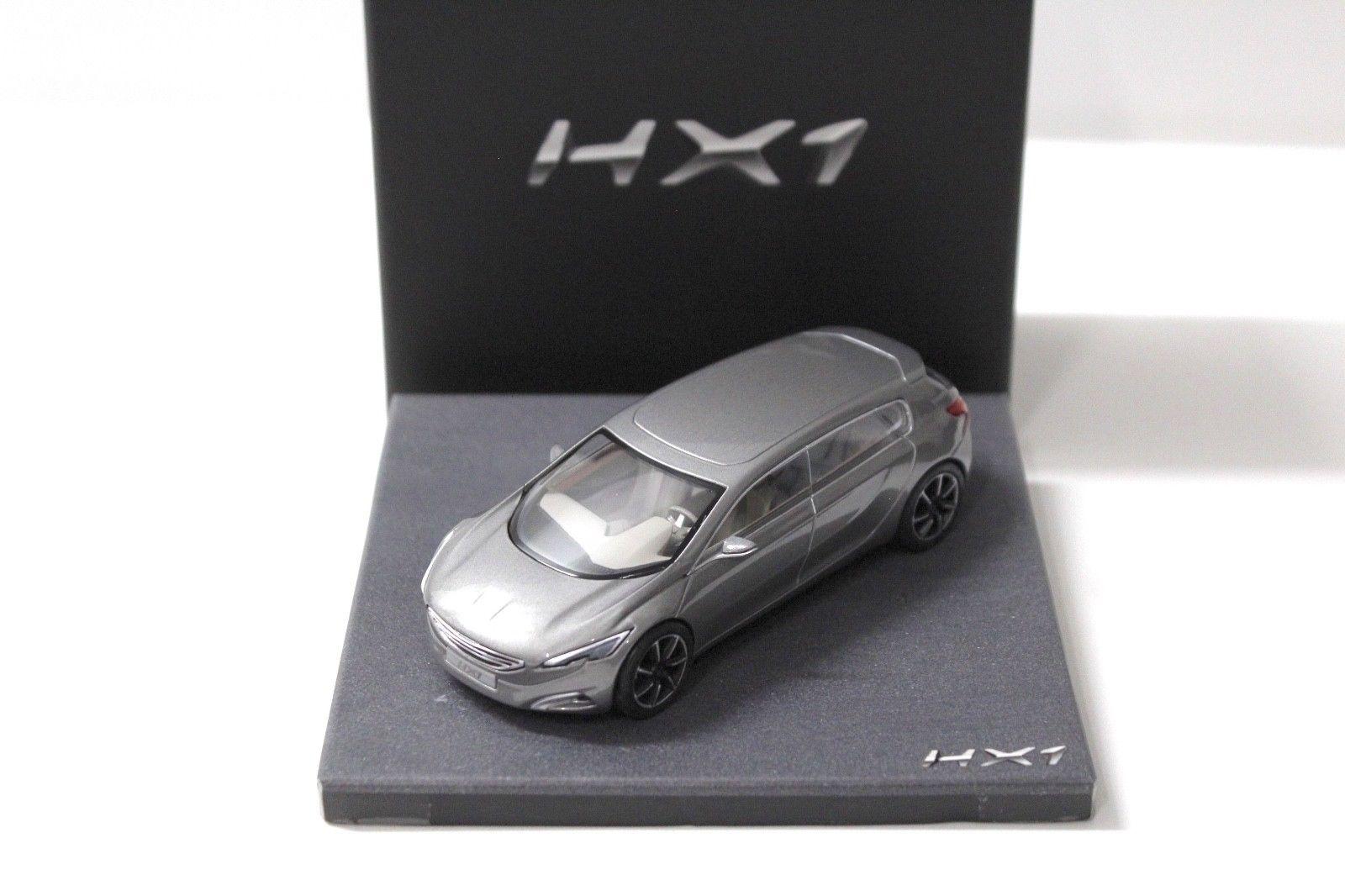 ID 44101 orig 1.jpg 1:43 Norev Peugeot HX1 Concept Car IAA 2011 DEALER VERSION