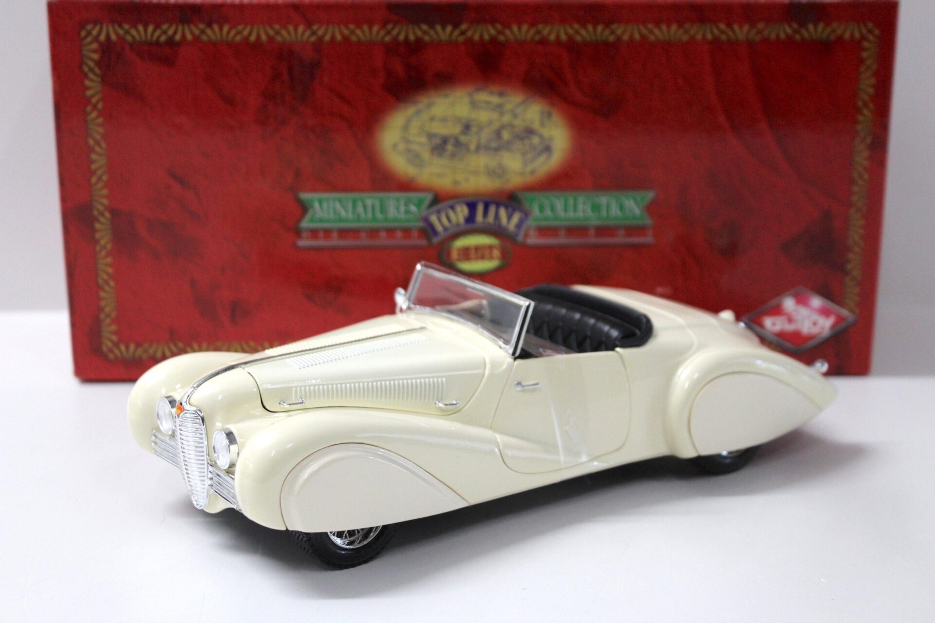 1:18 Guiloy Delahaye 135M Cabriolet beige
