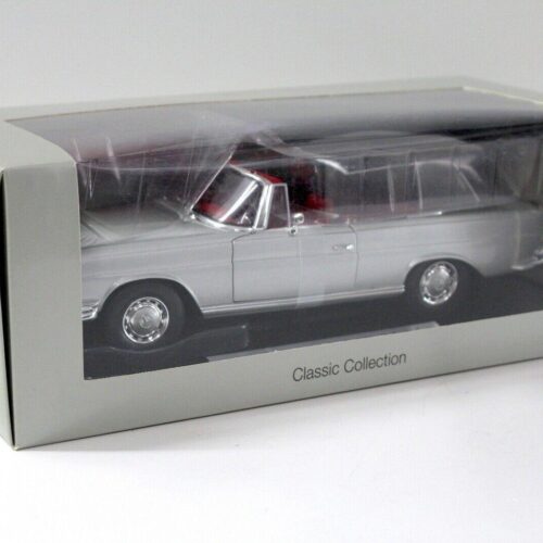 1:18 Norev Mercedes 280SE W111 Cabriolet silver DEALER VERSION - Image 4