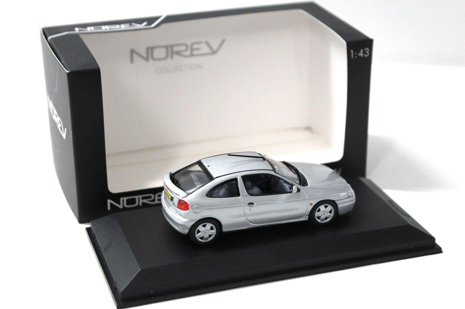 1:43 Norev Renault Megane Coupe 2001 silver