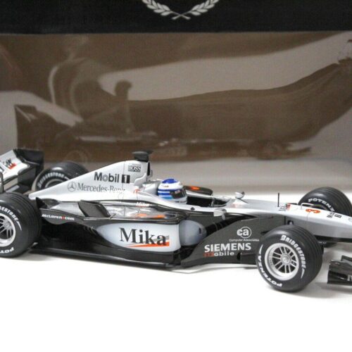 1:18 Minichamps F1 McLaren Mercedes MP4/16 Hakkinen #3 - Image 2