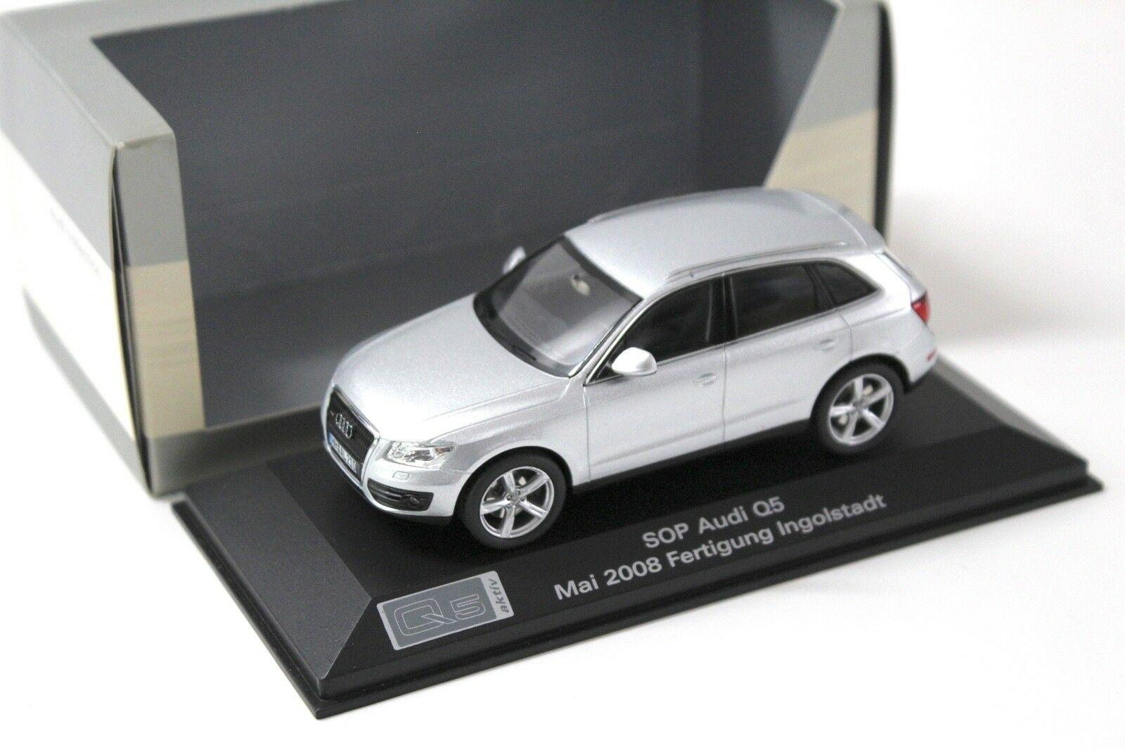 ID 46676 orig 1.jpg 1:43 Schuco SOP Audi Q5 aktiv silver DEALER VERSION