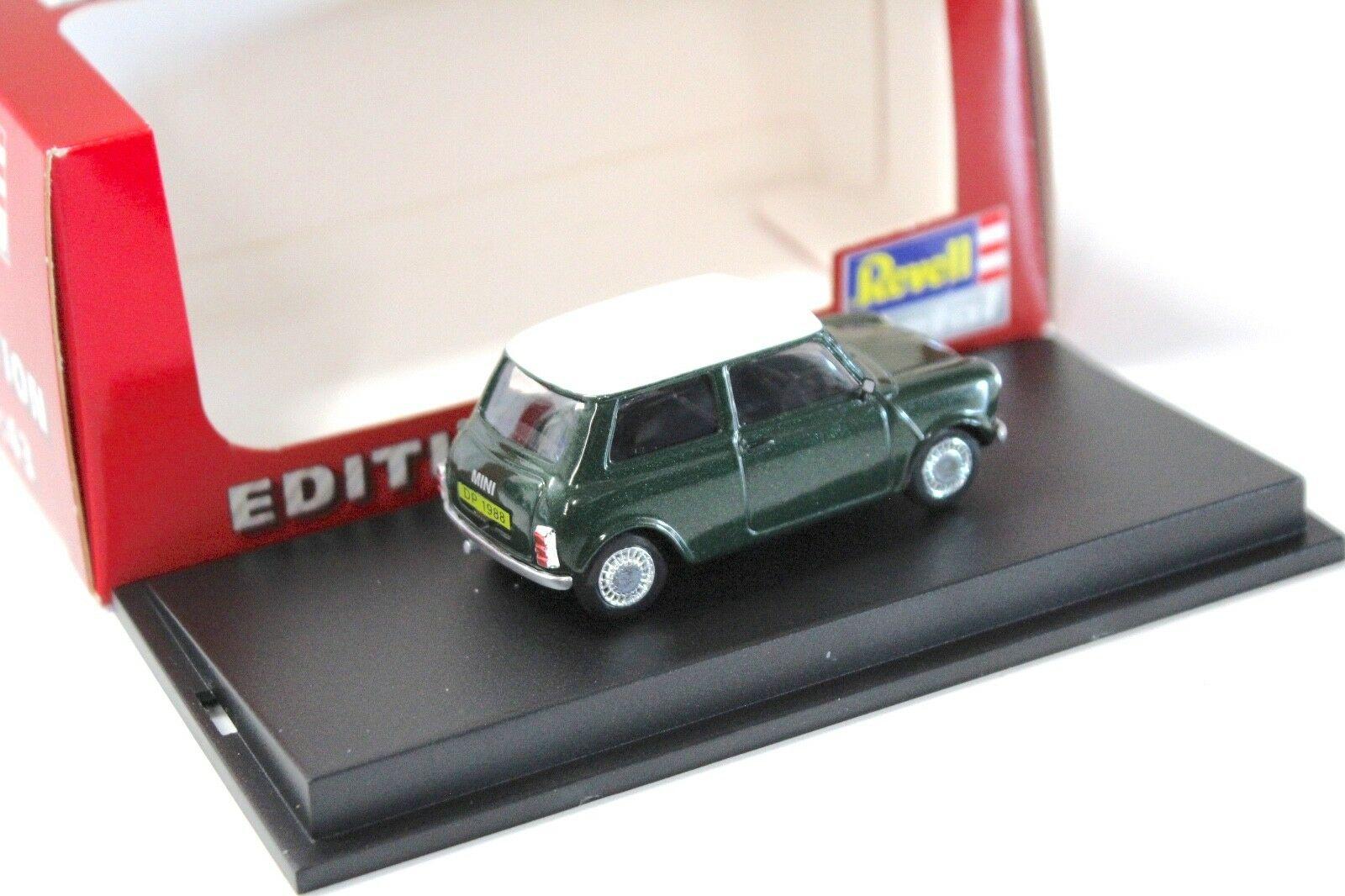 1:43 Revell Classic Mini Cooper green/white