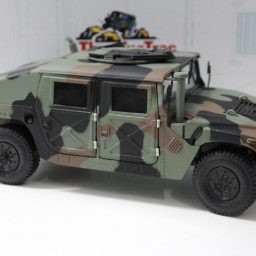 1:18 Exoto 1995 AM General Hummer Humvee Thunder Trac Military Command Car