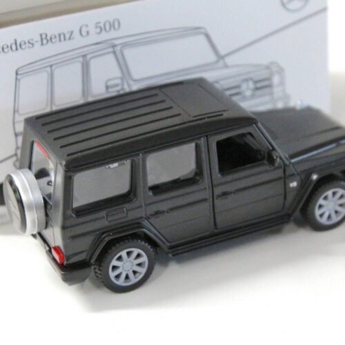 1:43 Maisto Mercedes G500 W463 Pullback black DEALER VERSION