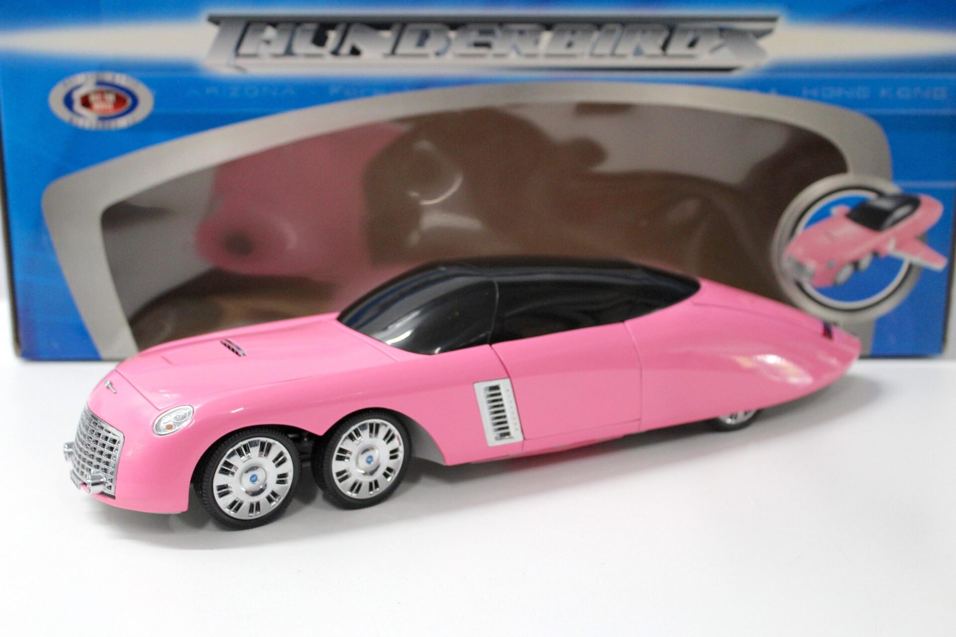 ID 47699 orig.jpg 1:18 Sun Star Ford Thunderbirds FAB1 Lady Penelope pink
