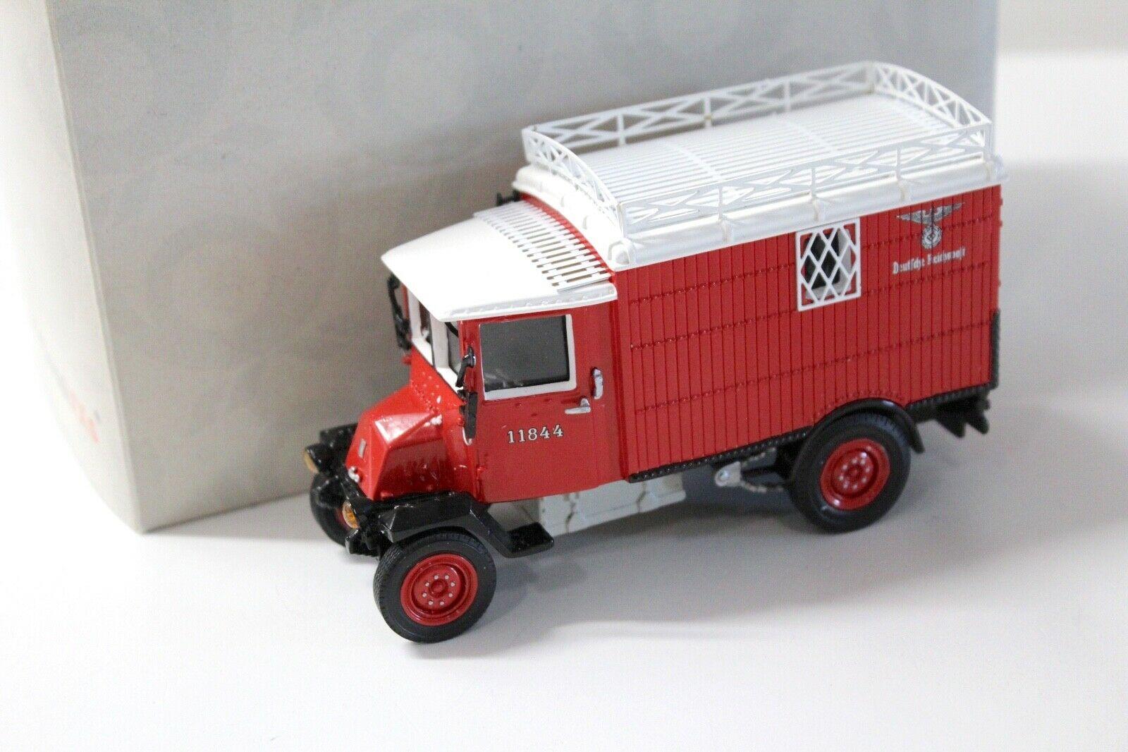 ID 47818 orig.jpg 1:43 Premium ClassiXXs Lloyd Hansa Elektrowagen "Deutsche Reichspost" red