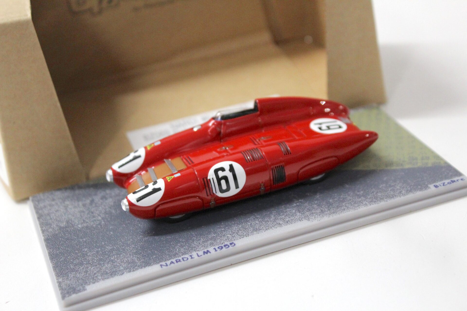 ID 48436 orig.jpg 1:43 Spark Bizarre NARDI #61 Le Mans 1955 Retired 3rd hour accident