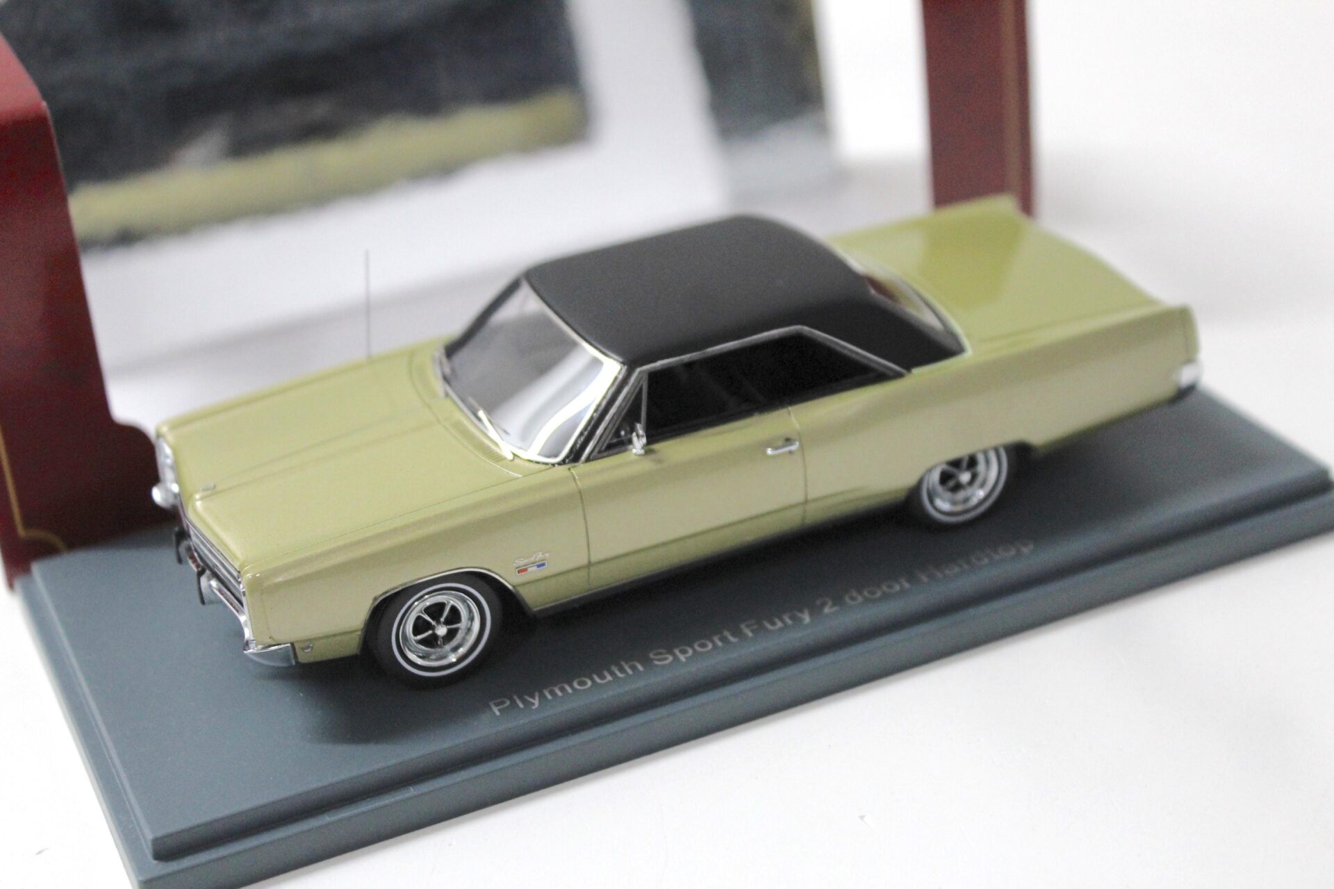 1:43 American Excellence NEO Plymouth Sport Fury 2 door Hardtop light green