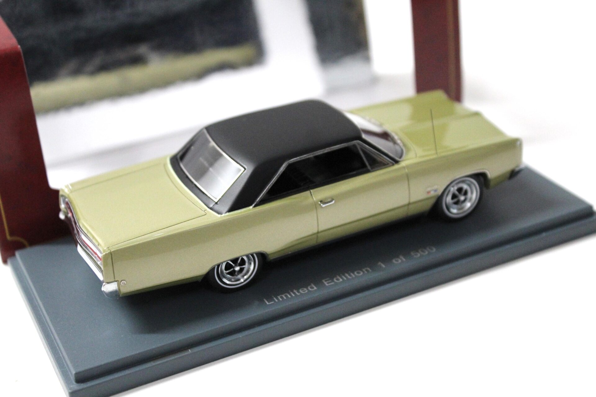 1:43 American Excellence NEO Plymouth Sport Fury 2 door Hardtop light green