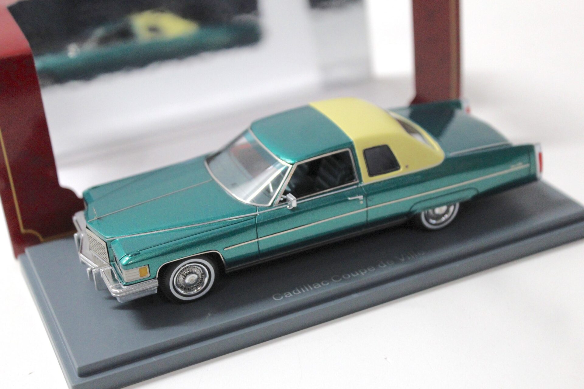 ID 49187 orig 1.jpg 1:43 American Excellence NEO Cadillac Coupe de Ville green metallic