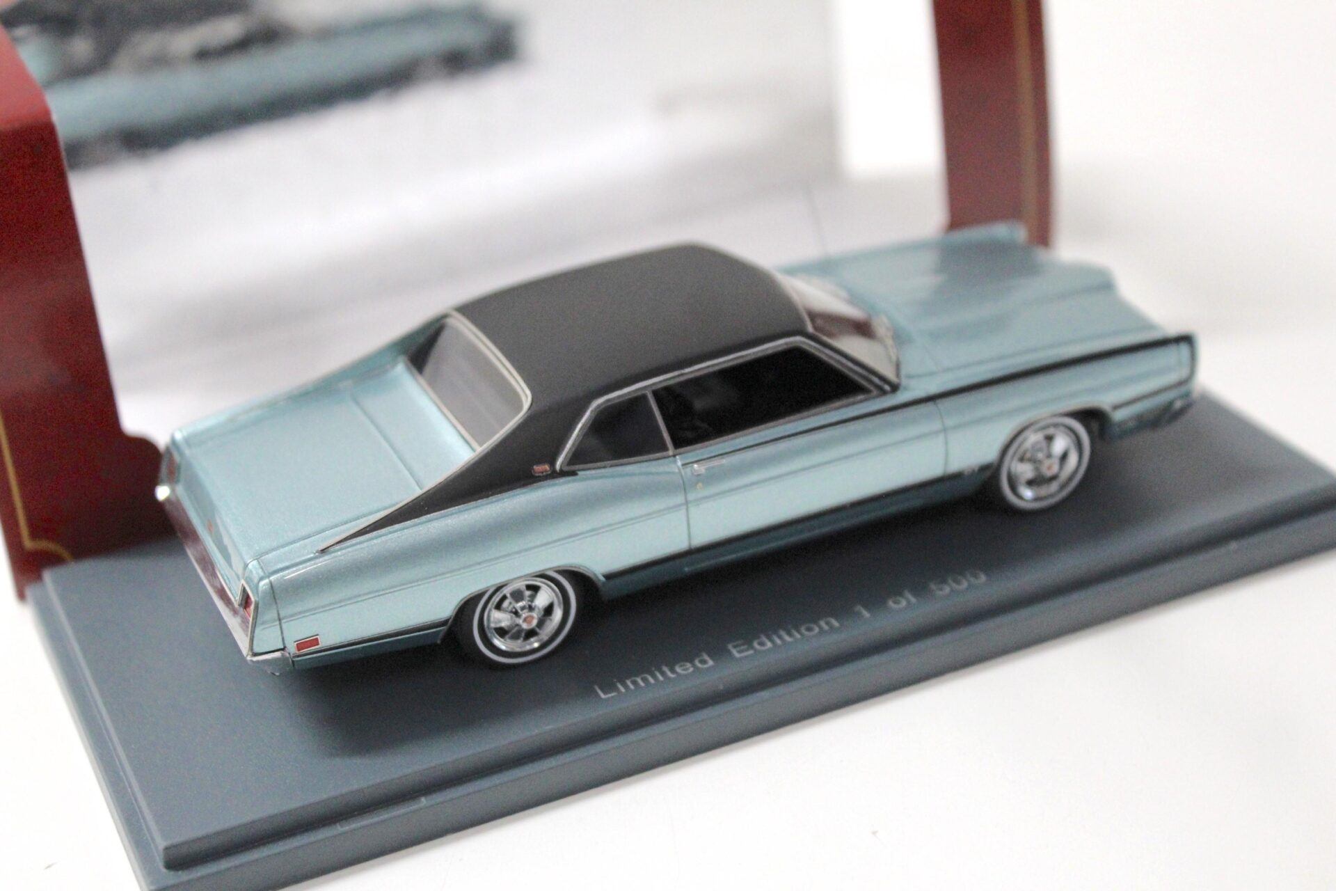1:43 American Excellence NEO Ford XL Coupe blue metallic