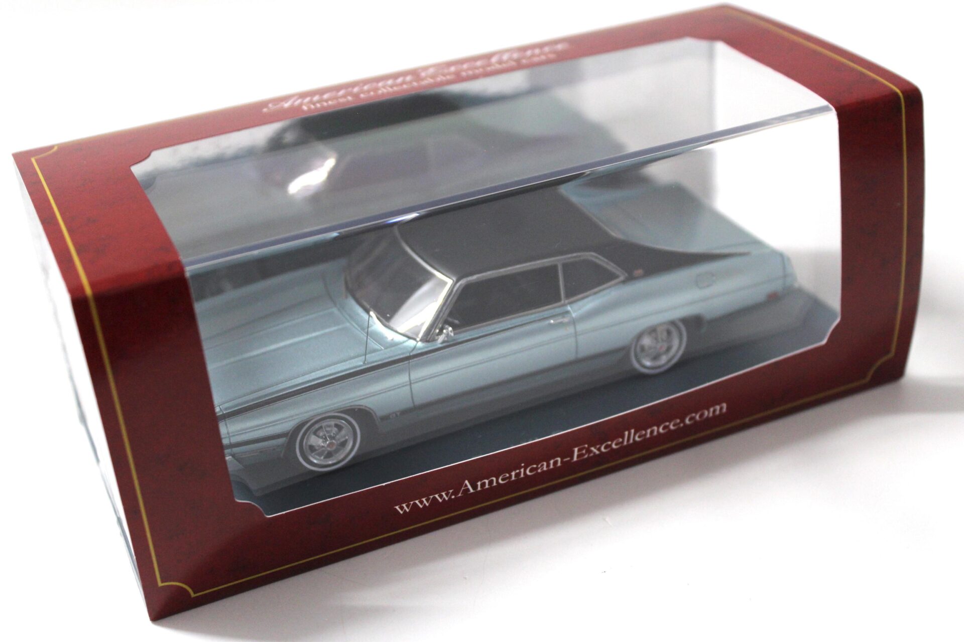 1:43 American Excellence NEO Ford XL Coupe blue metallic