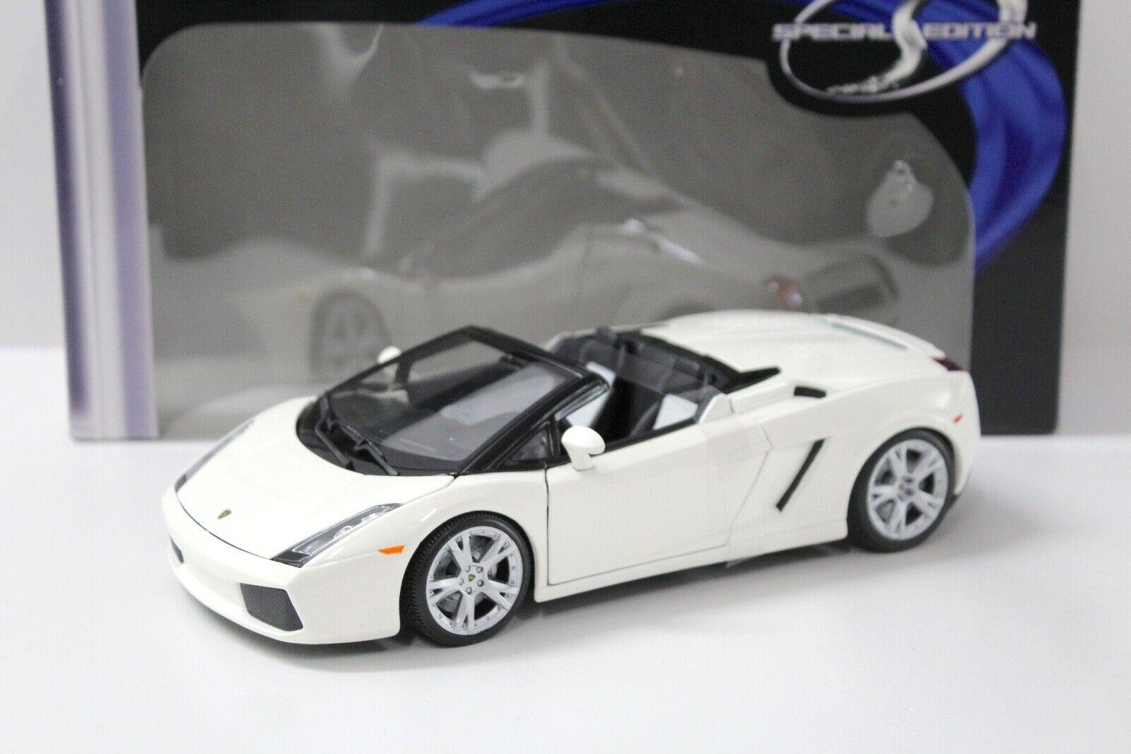 ID 49643 orig.jpg 1:18 Maisto Lamborghini Gallardo Spyder white