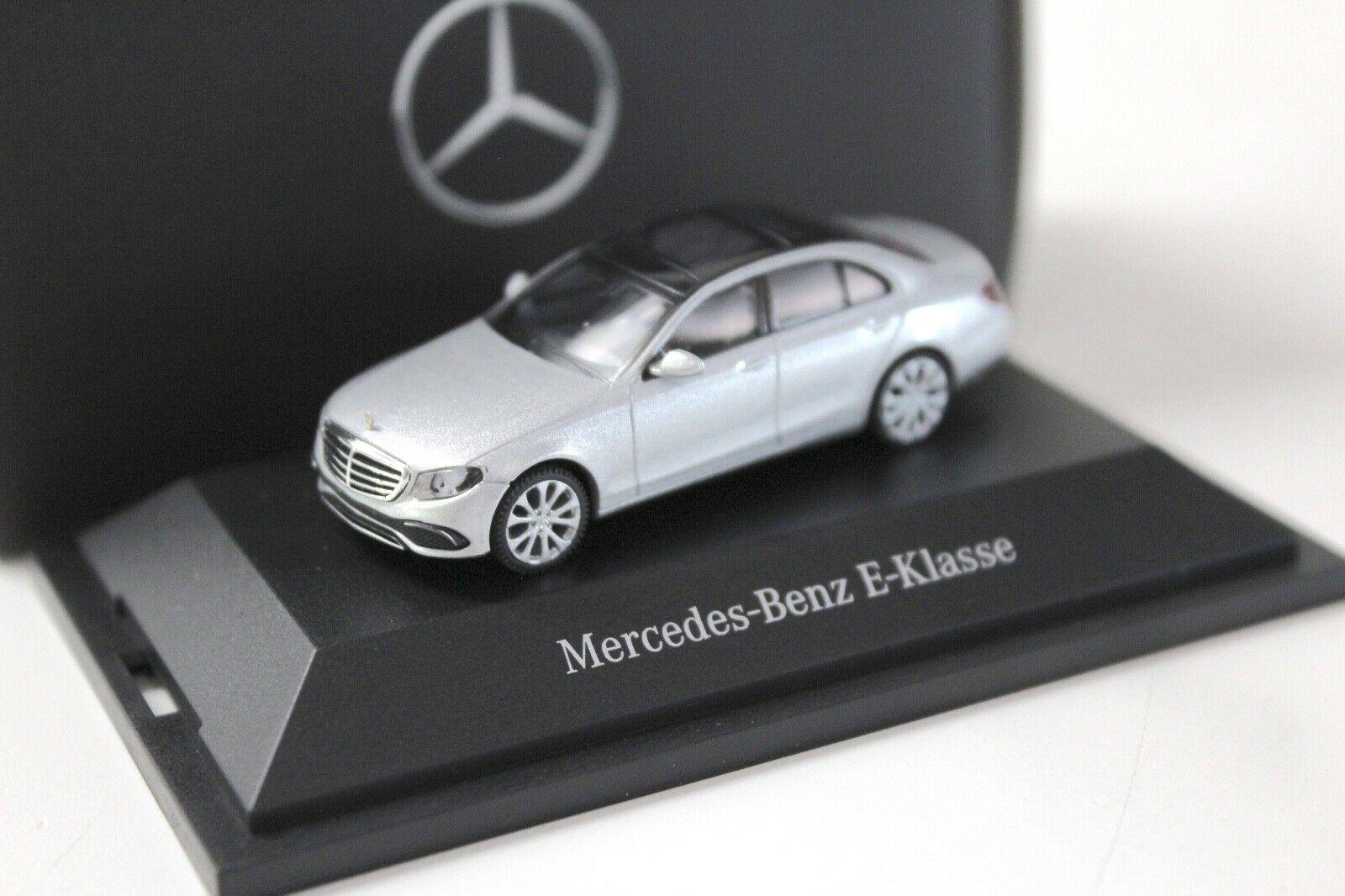 ID 50164 orig.jpg 1:87 Wiking Mercedes E-Klasse W213 Sedan silver DEALER VERSION